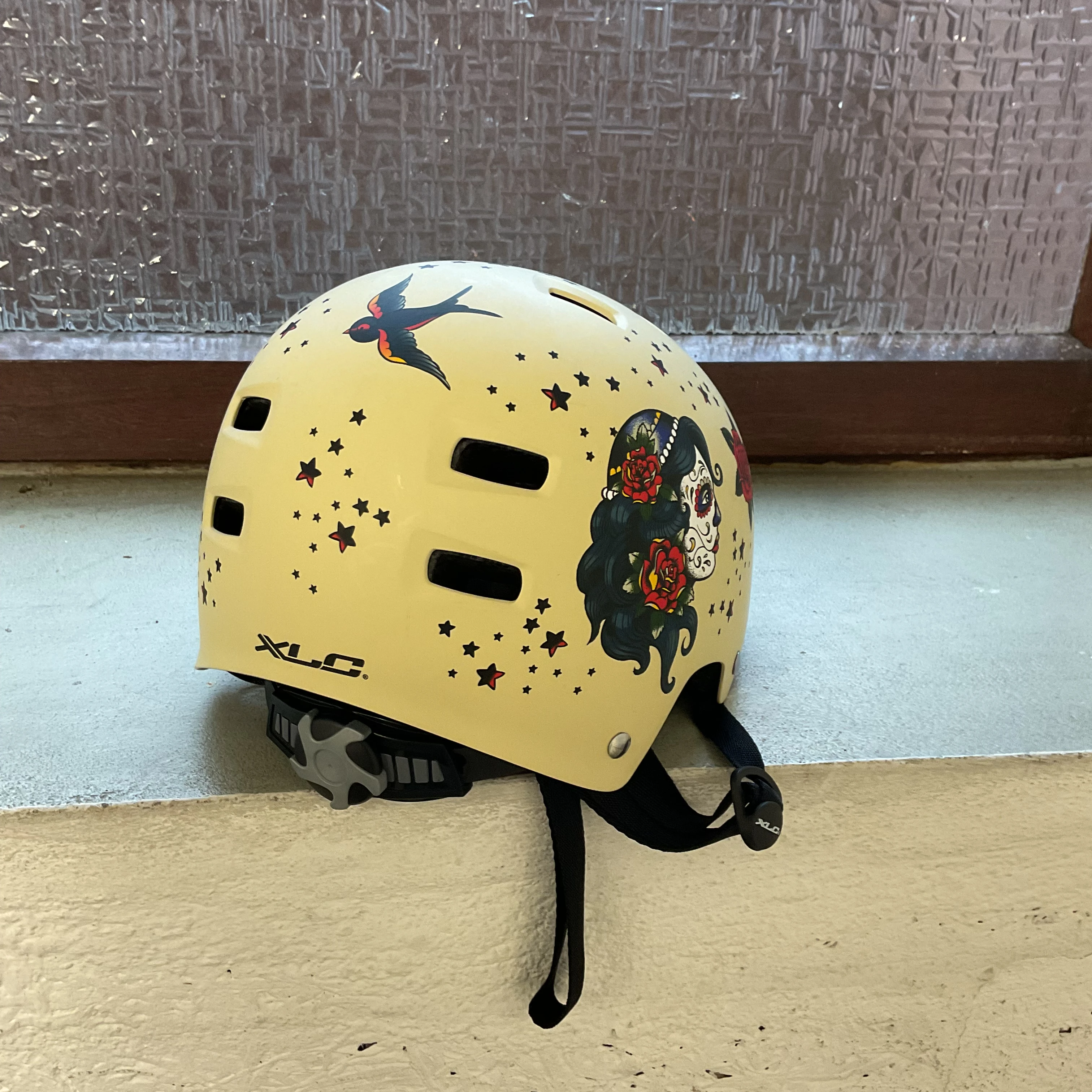 Damenhelm