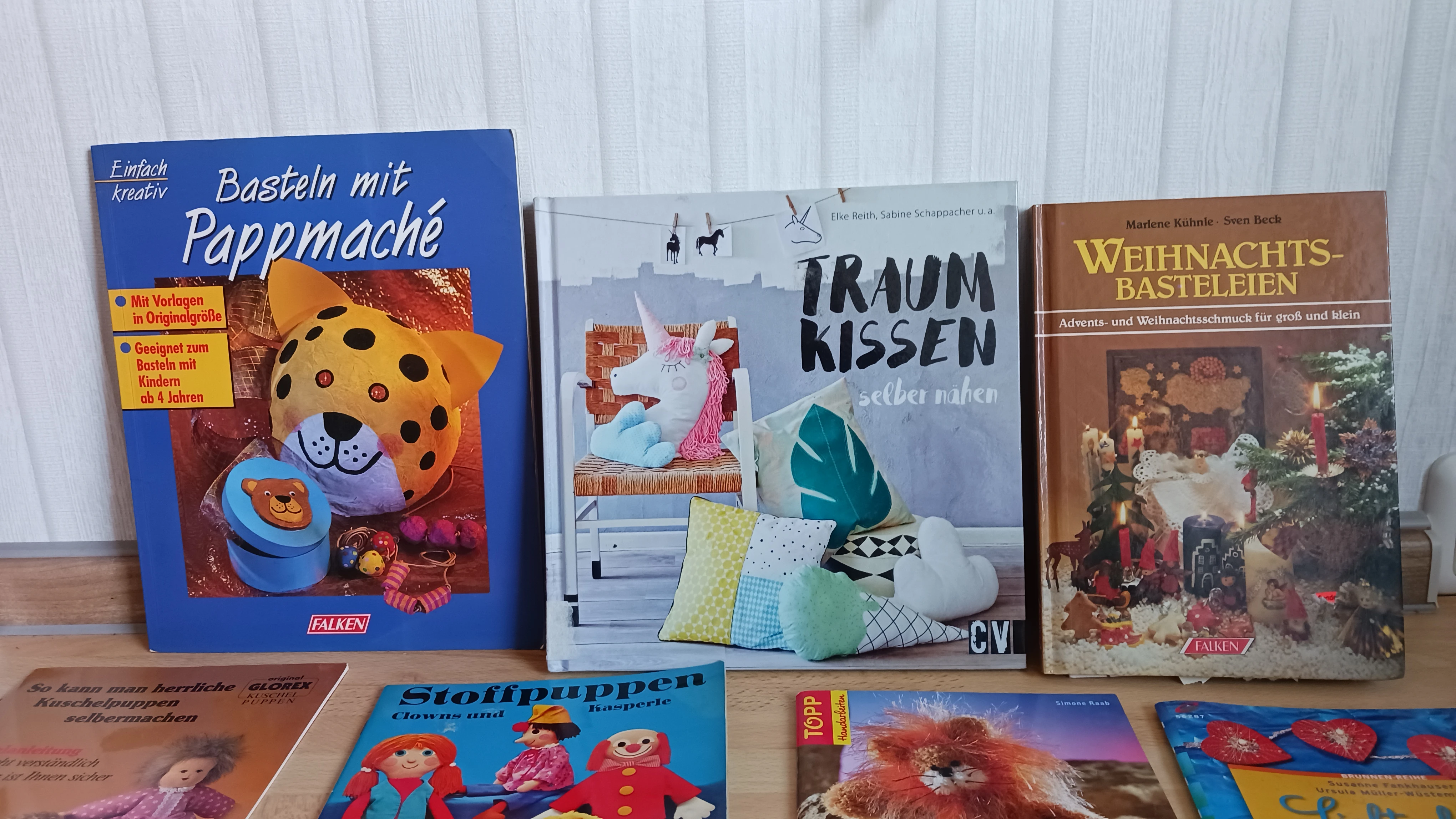 Bastelbüchersammlung