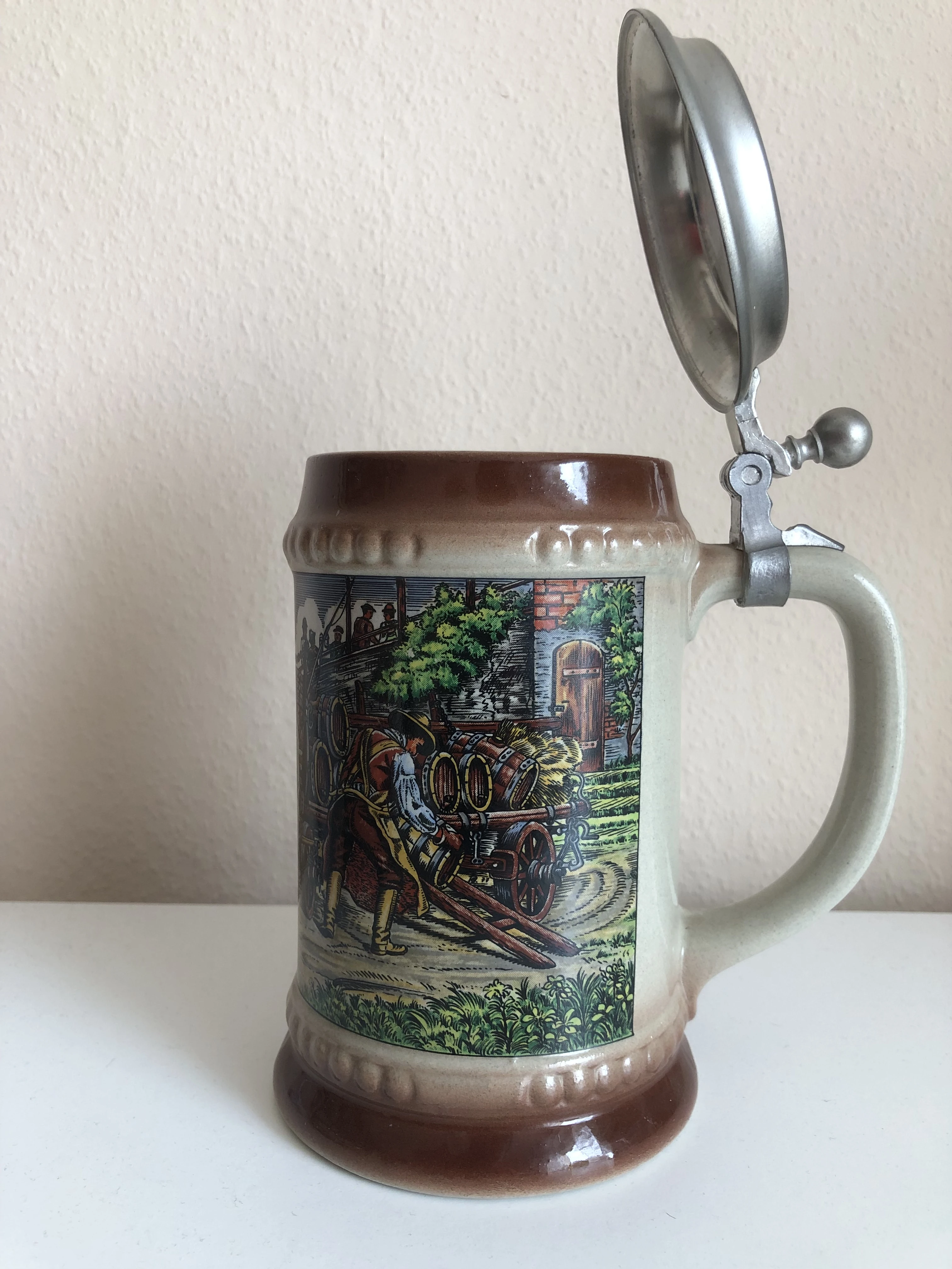 Sammelkrug Bierkrug mit Zinndeckel 