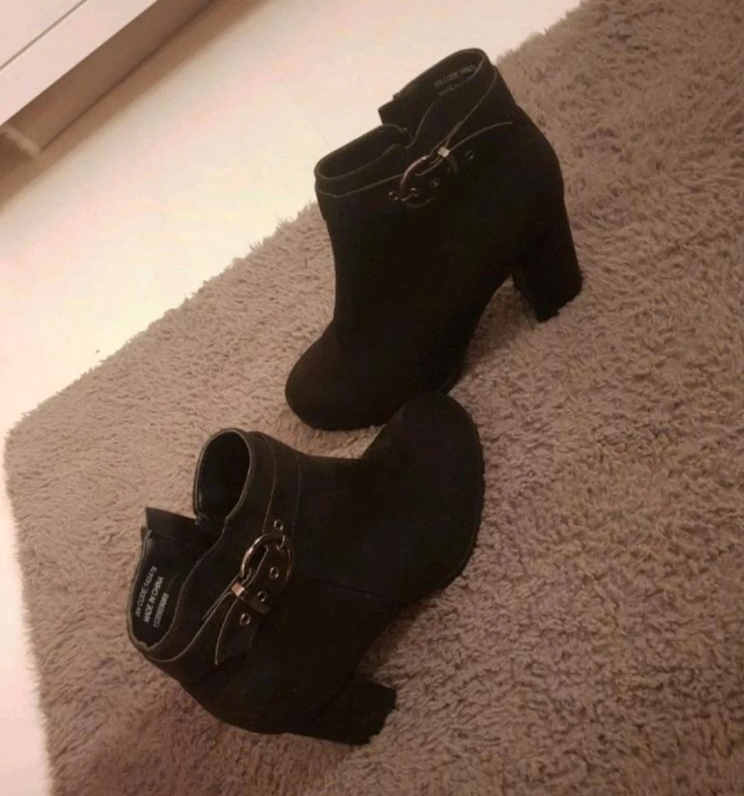 Neu Damen Stiefeletten Gr. 41