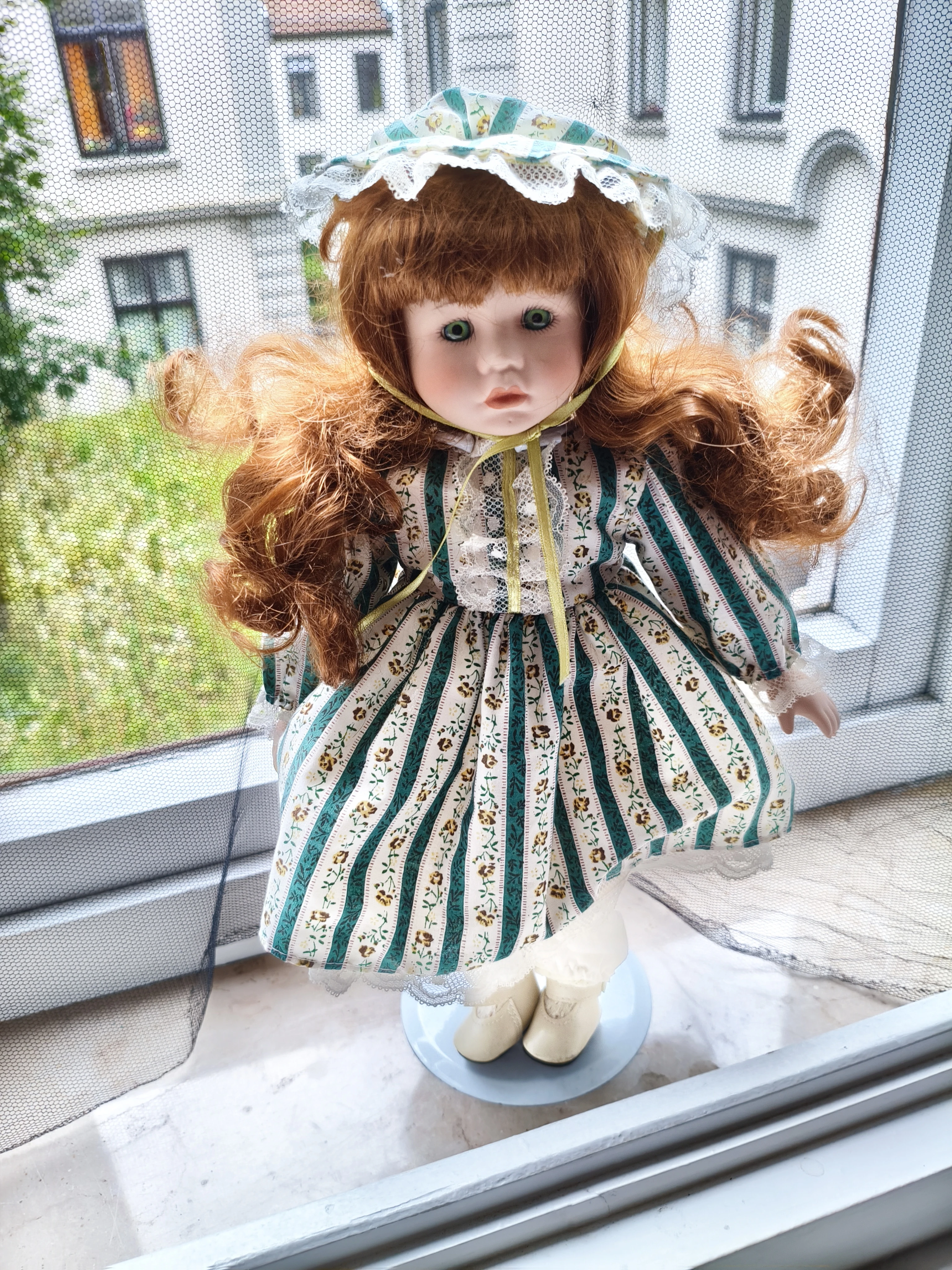 Schöne vintage Puppe