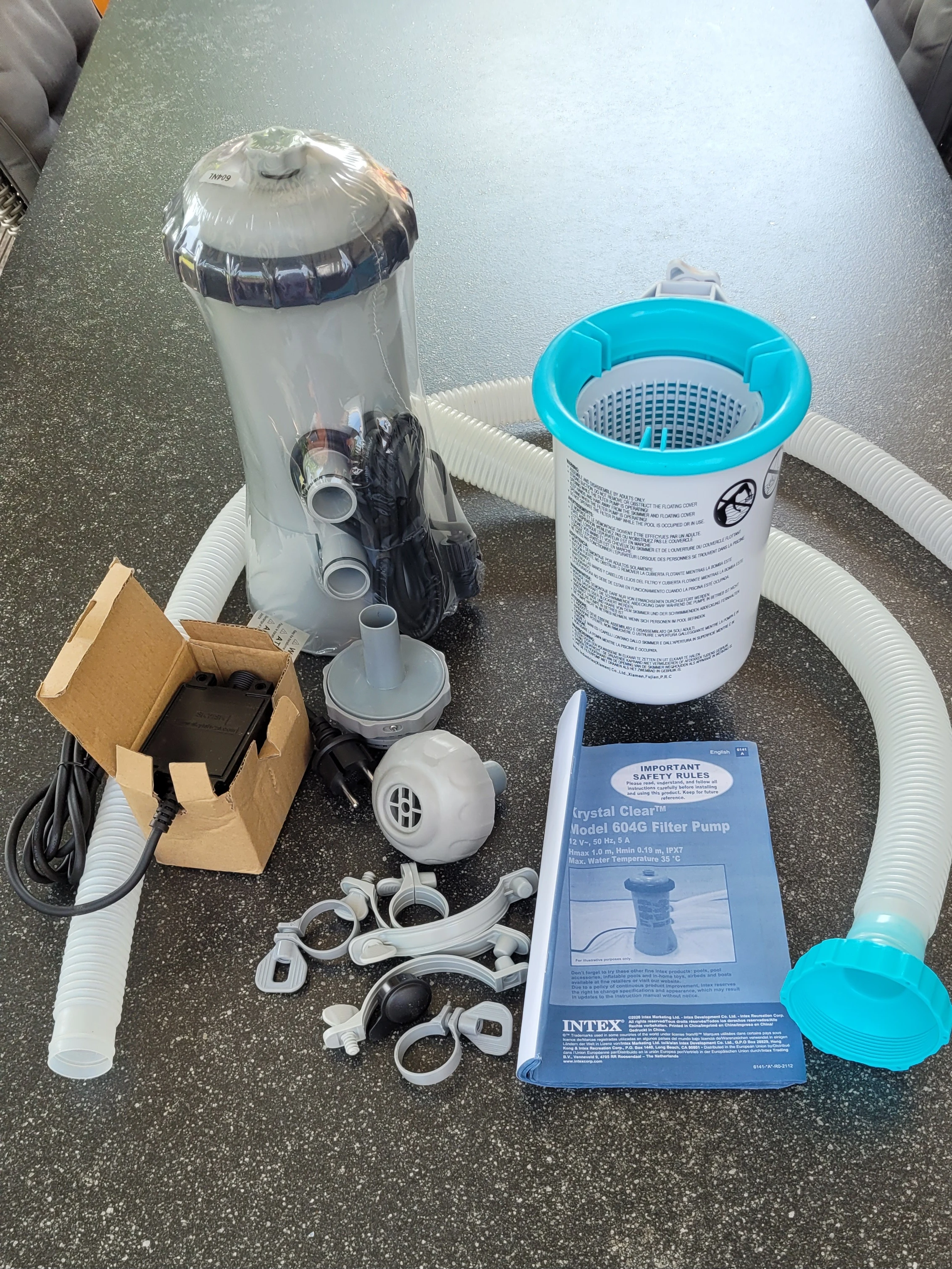 Pumpe, original verpackt mit div. Zubehör. 