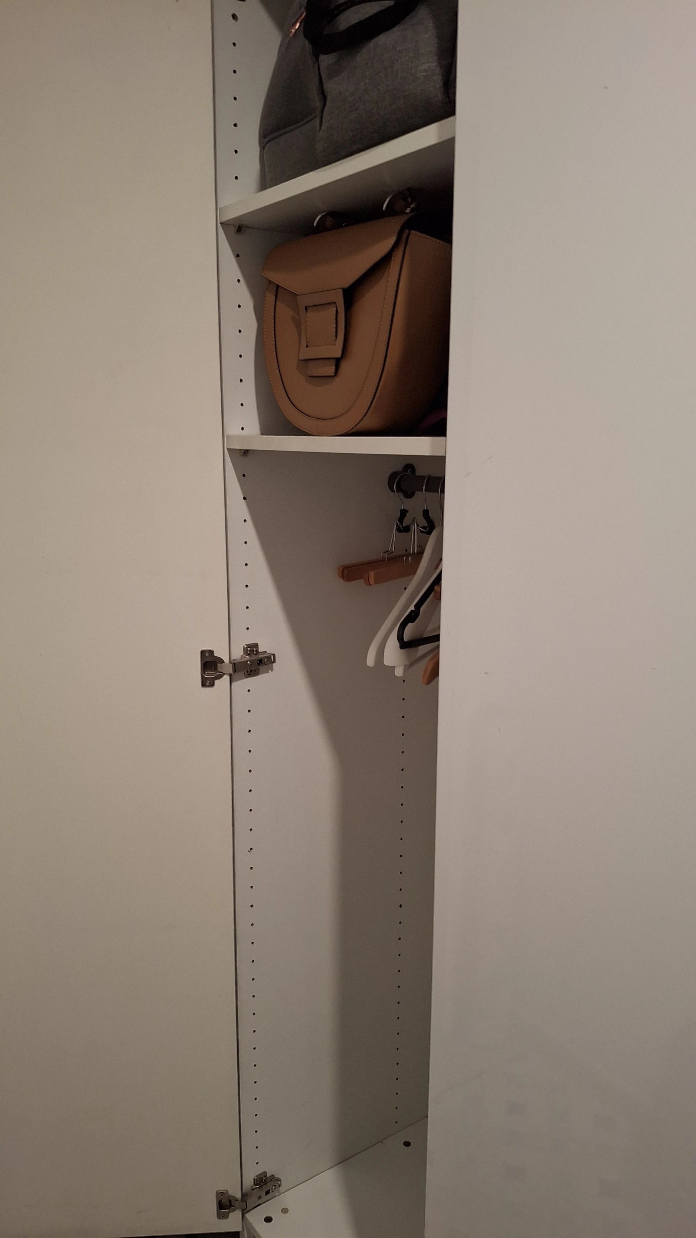 Inneneinrichtung  ohne Tasche und Bügel