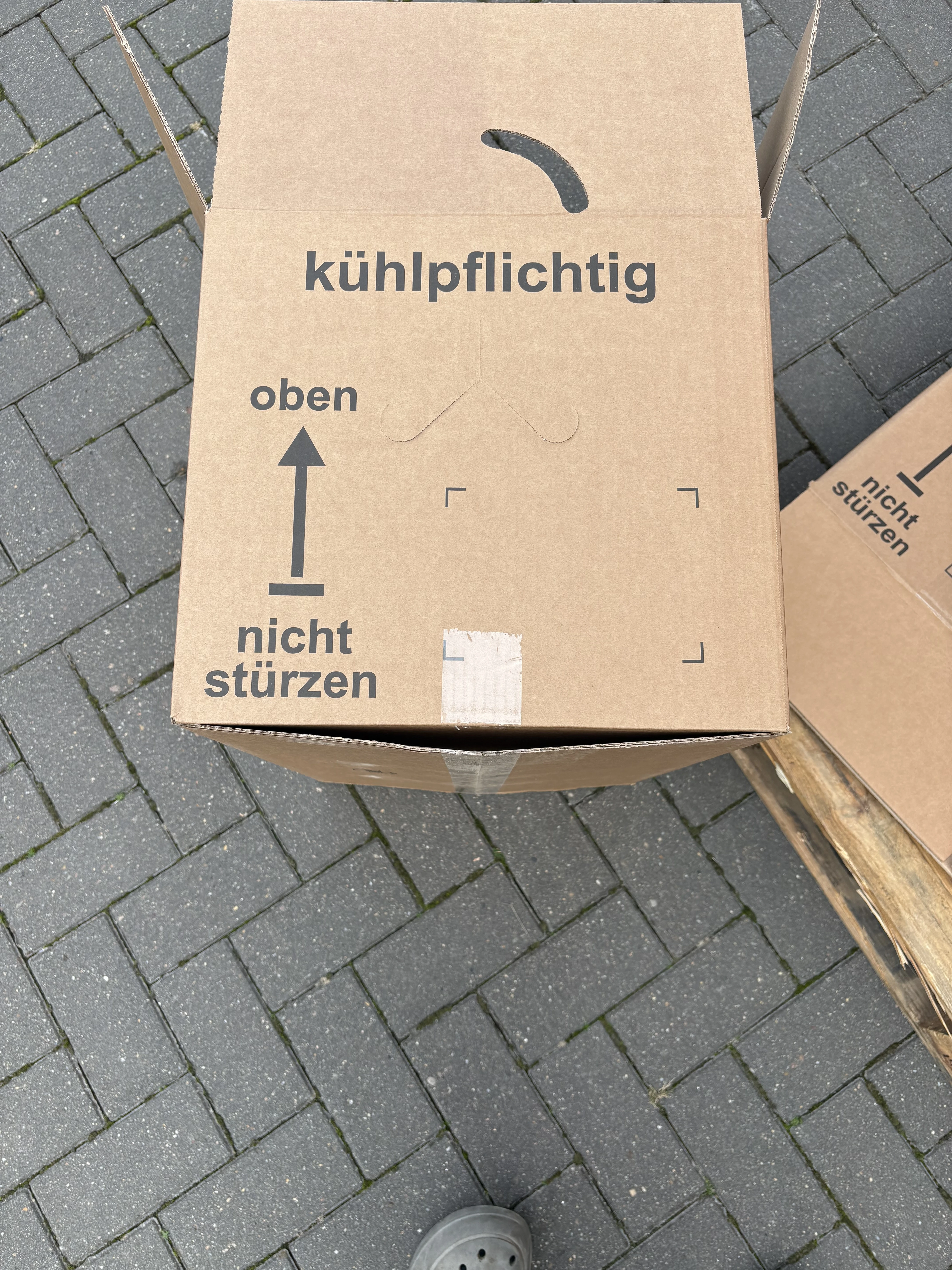 Große Kartons 