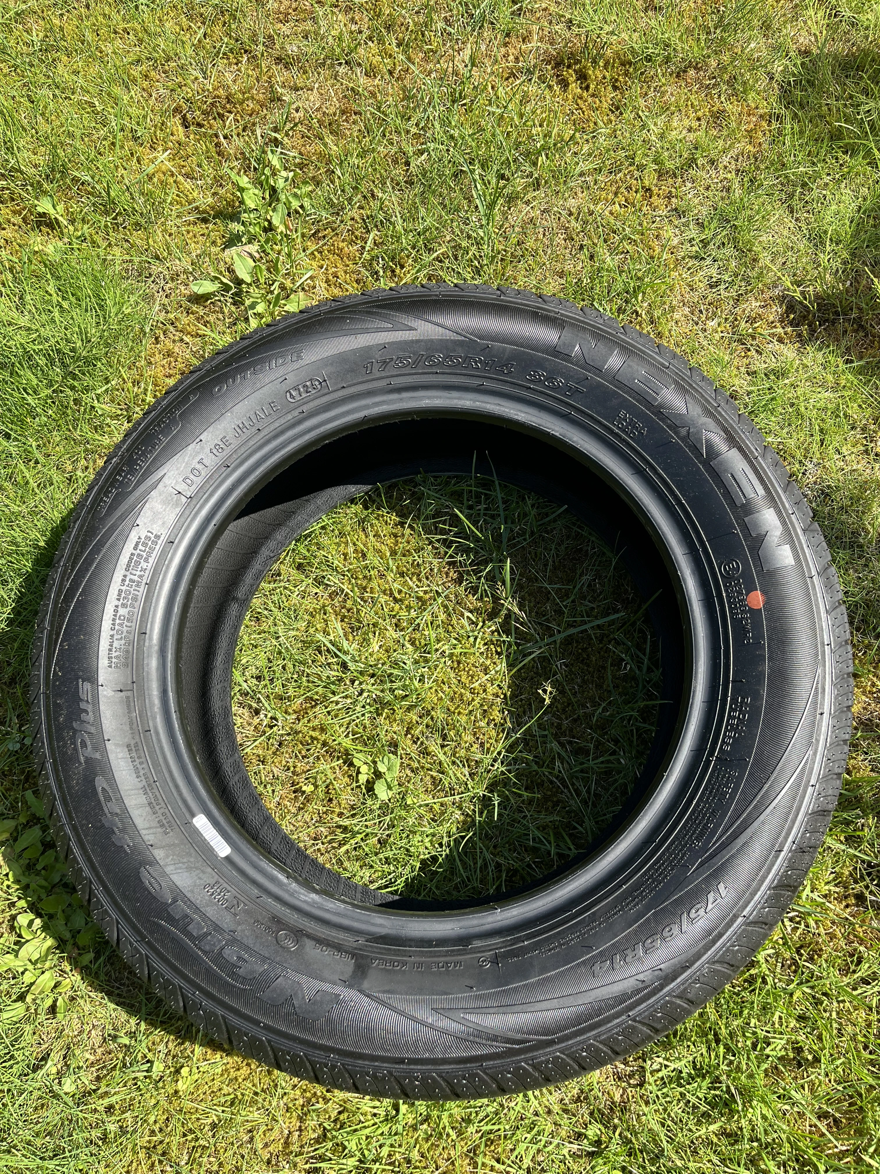 4 Stück an der Zahl ( neue Sommerreifen)