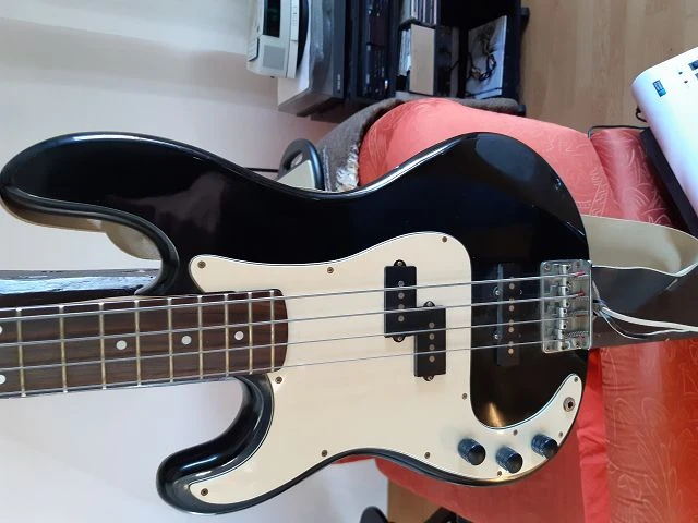 Hohner PJ Bass - Lefthand - 03
