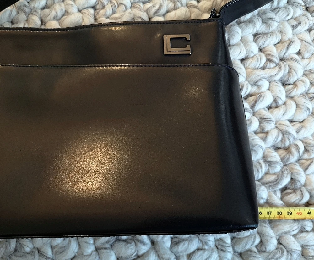 Handtasche
