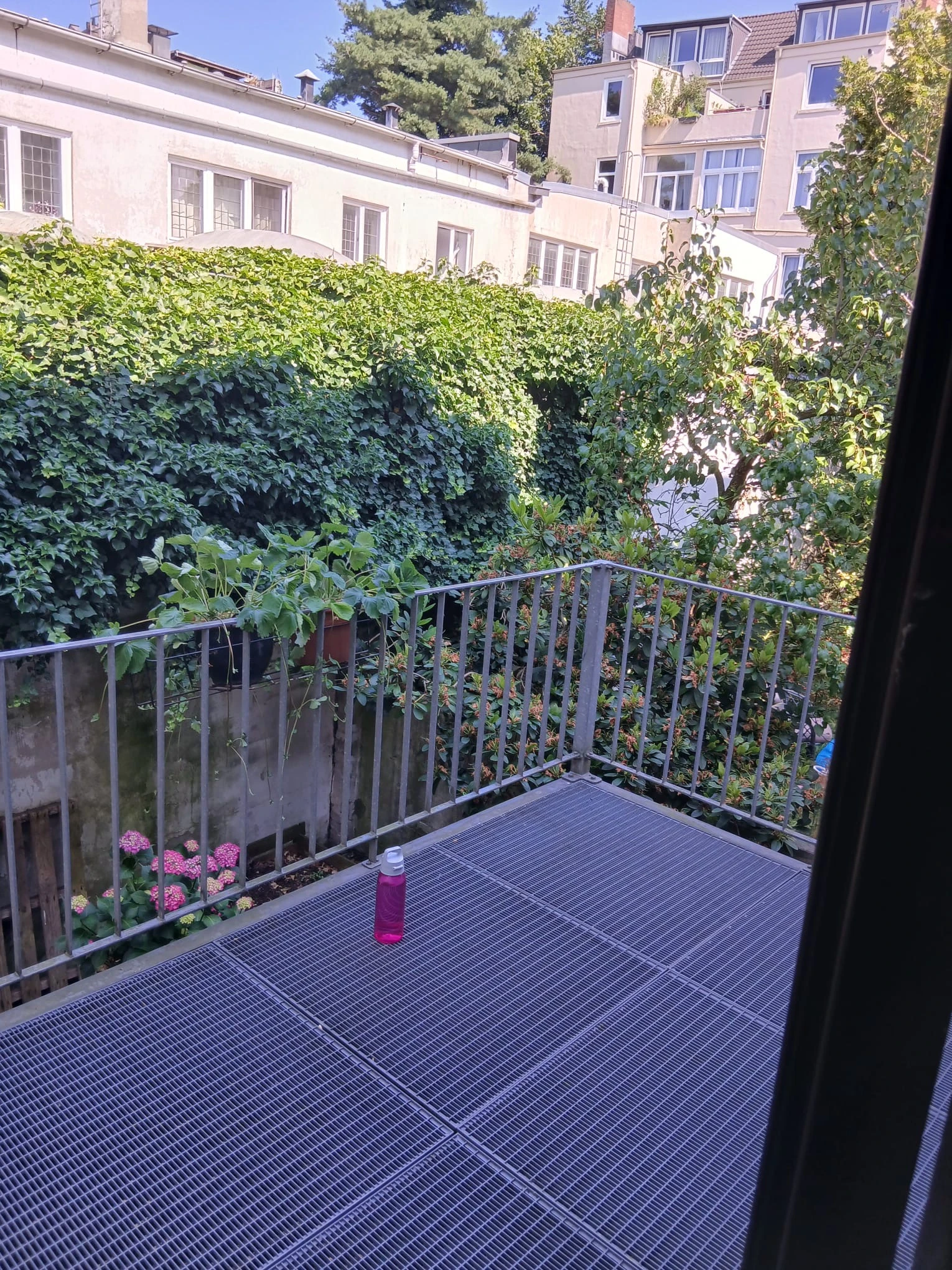 Balkon nach hinten raus 