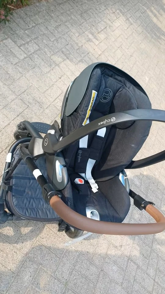 Autoschale mit Gestell