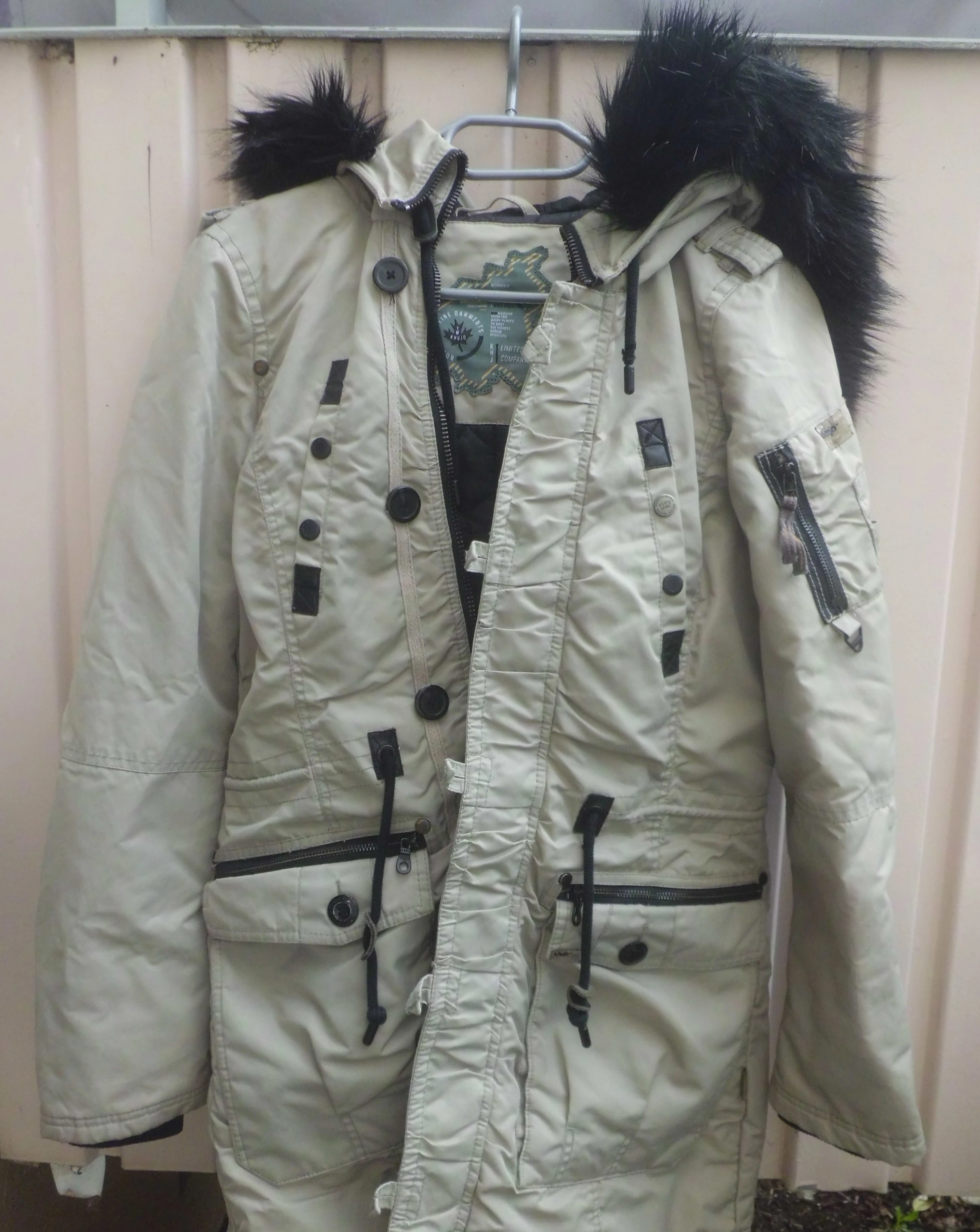 Jacke von vorne
