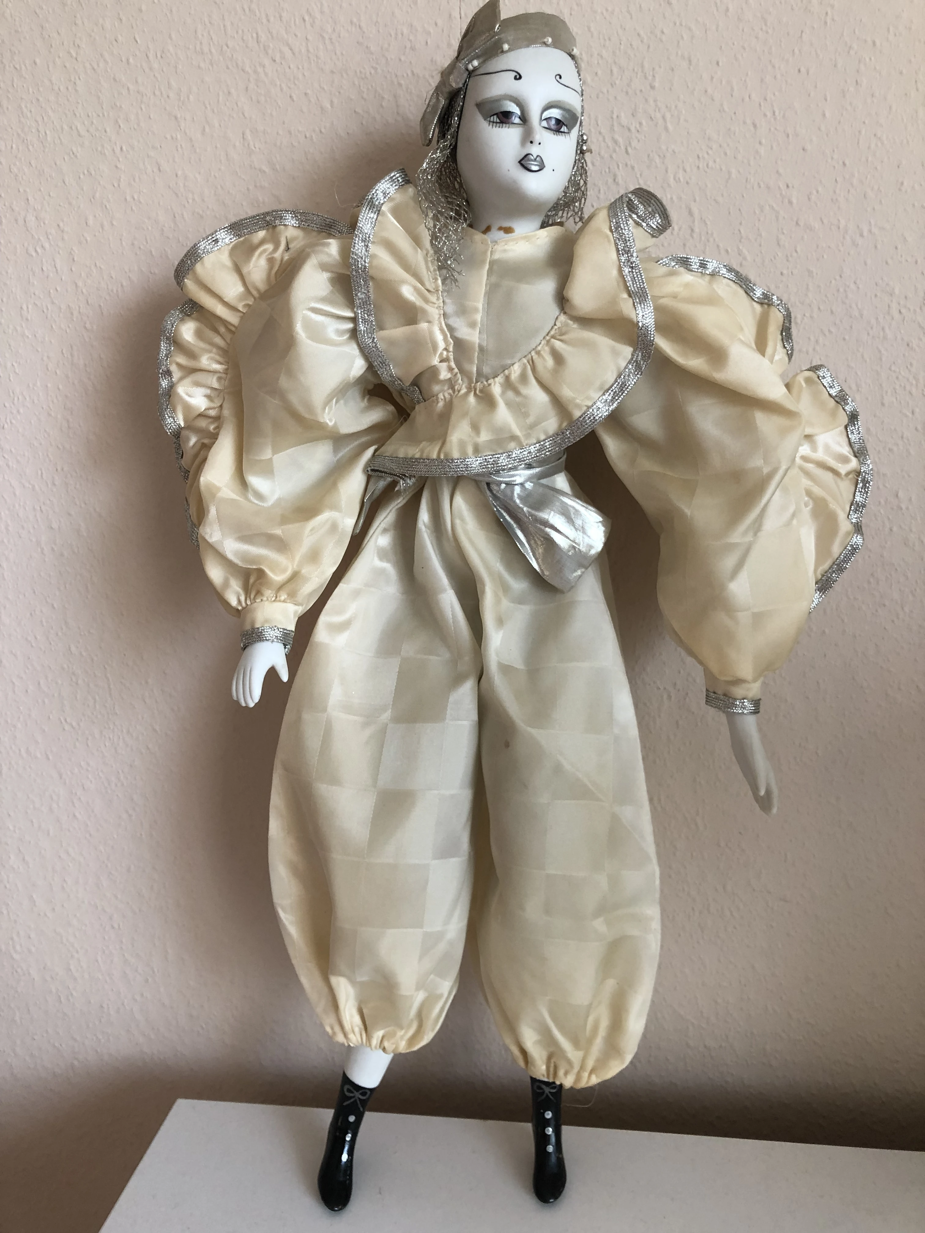   Harlekin Porzellan-Puppe -Sammelpuppen- 