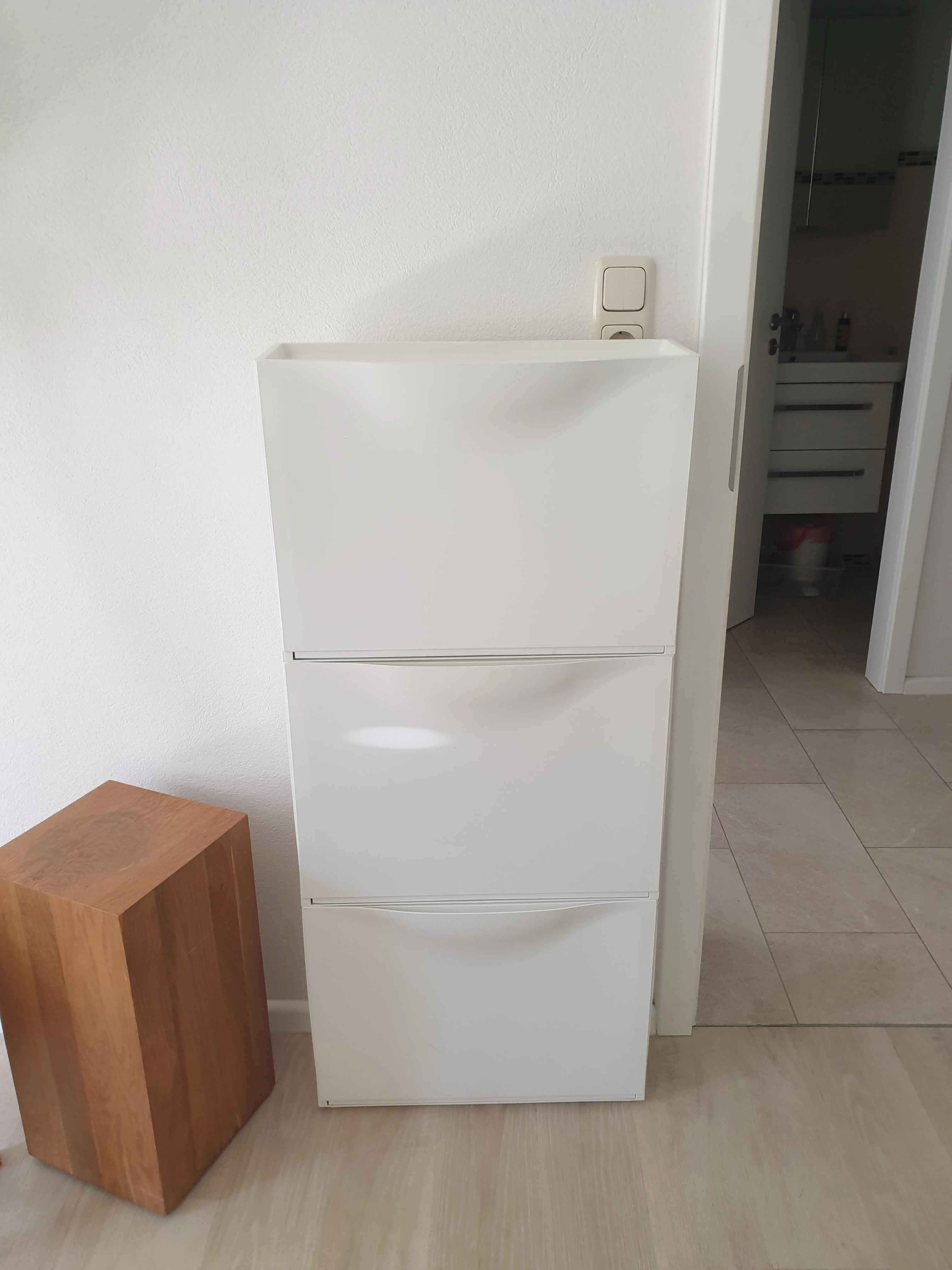 Weisser Schuhschrank aus 3 Modulen