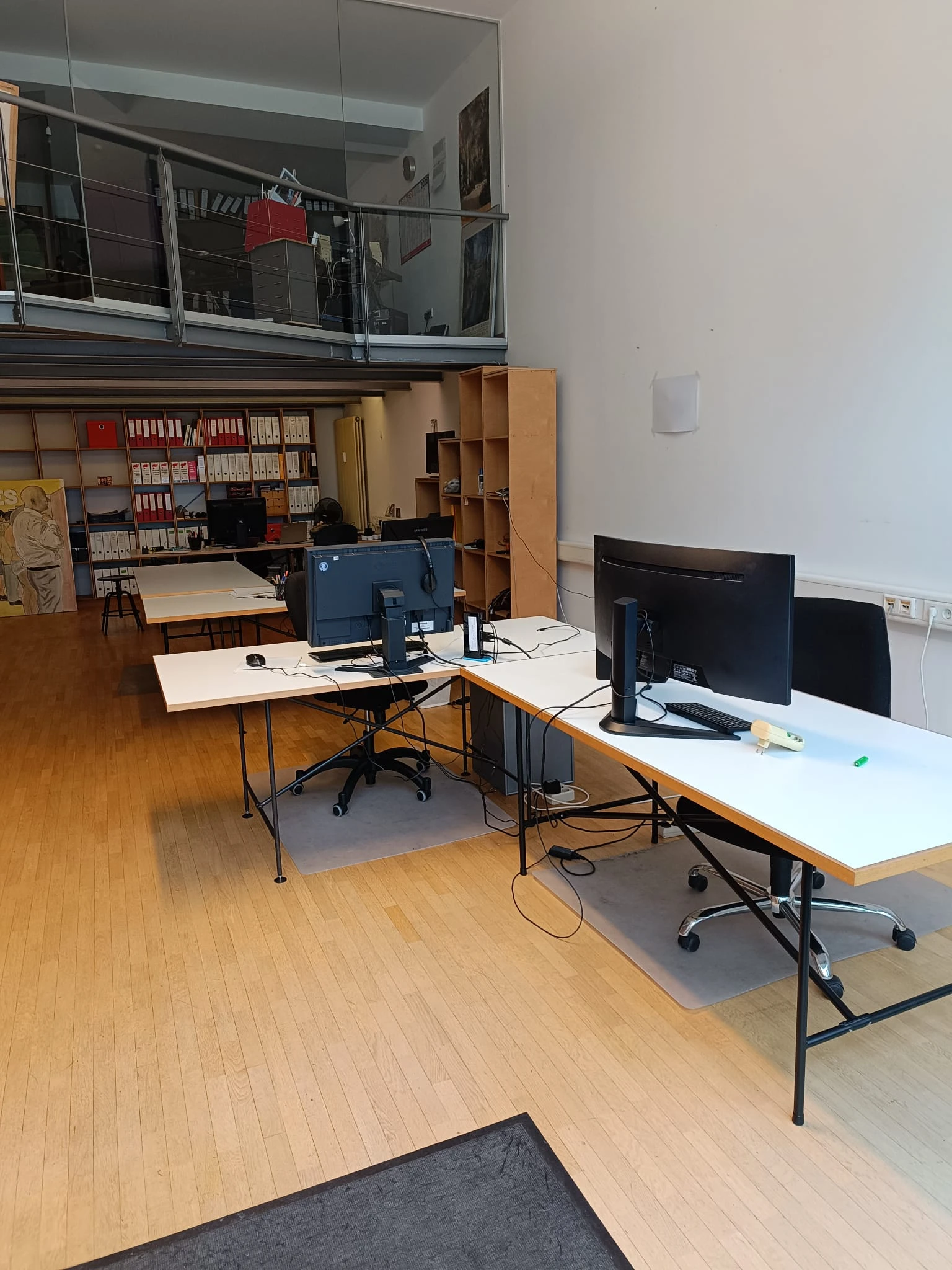 Büro 4