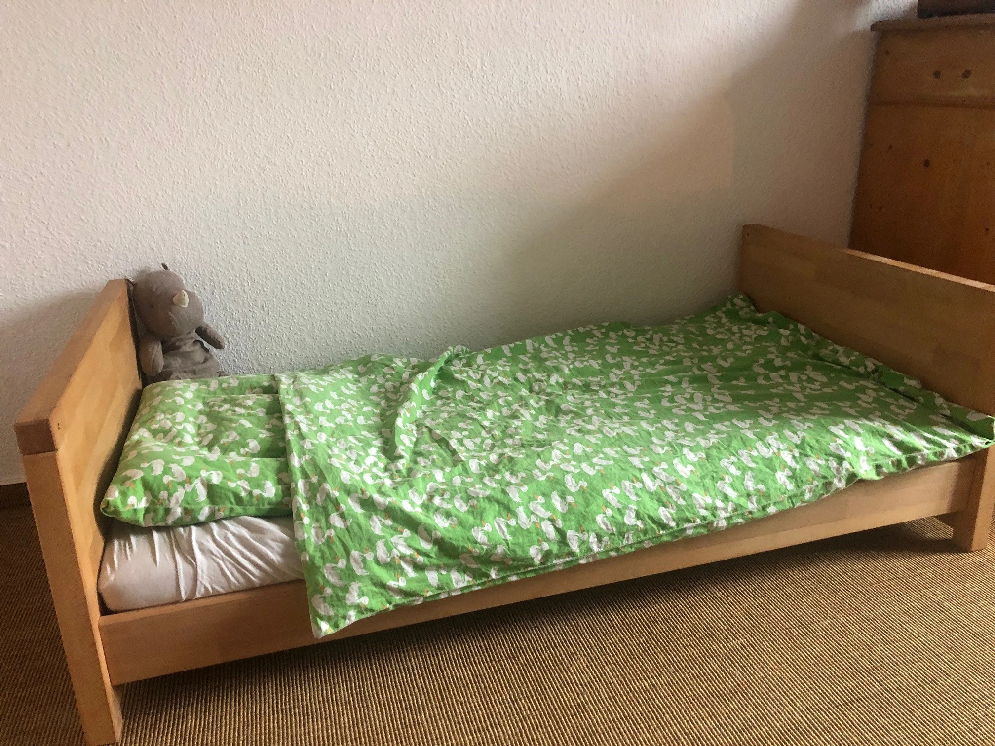 Aufbau als Kinderbett (Verkauf ohne Bettwäsche/Kuscheltier)