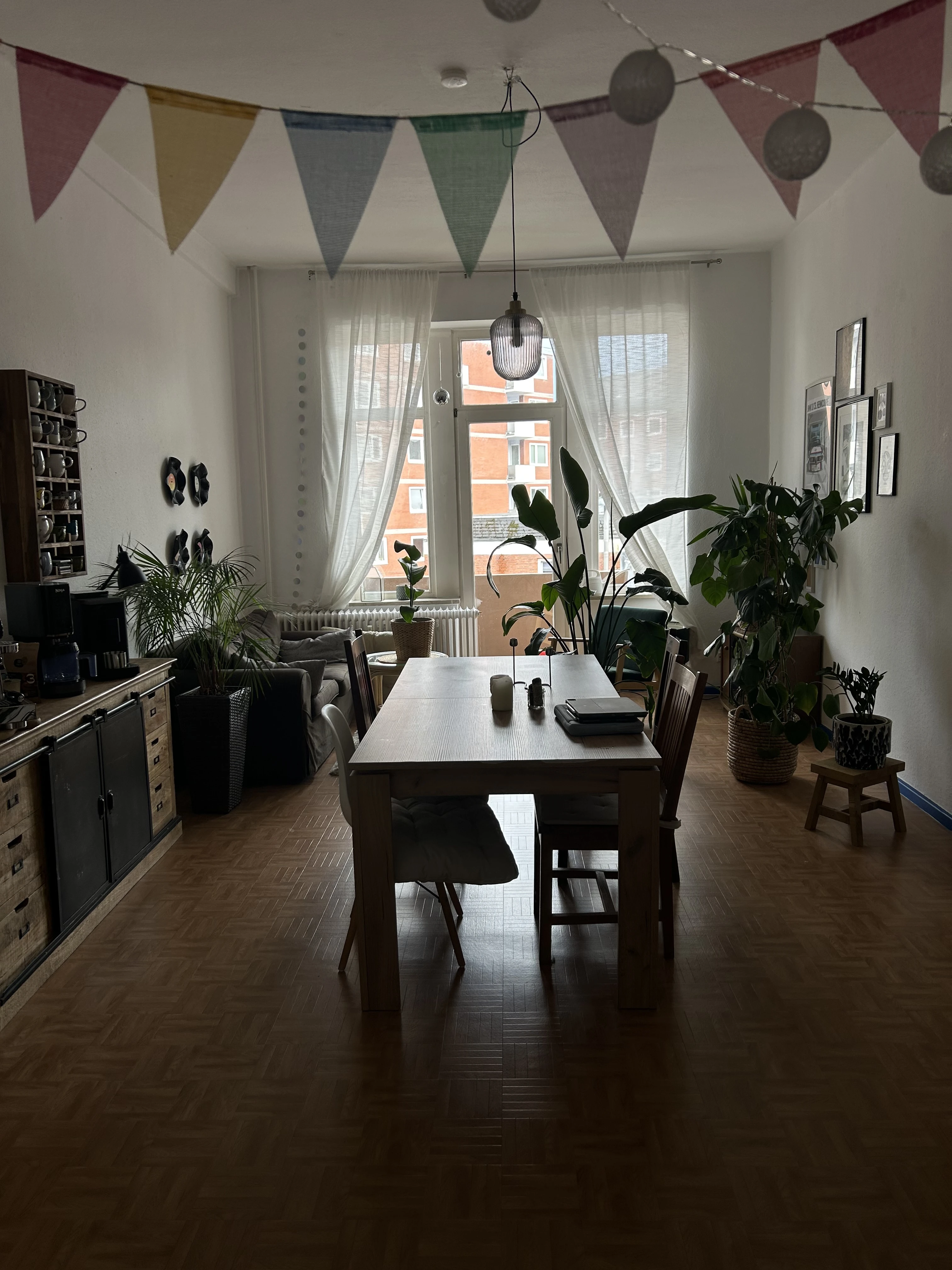 Wohnzimmer 1 