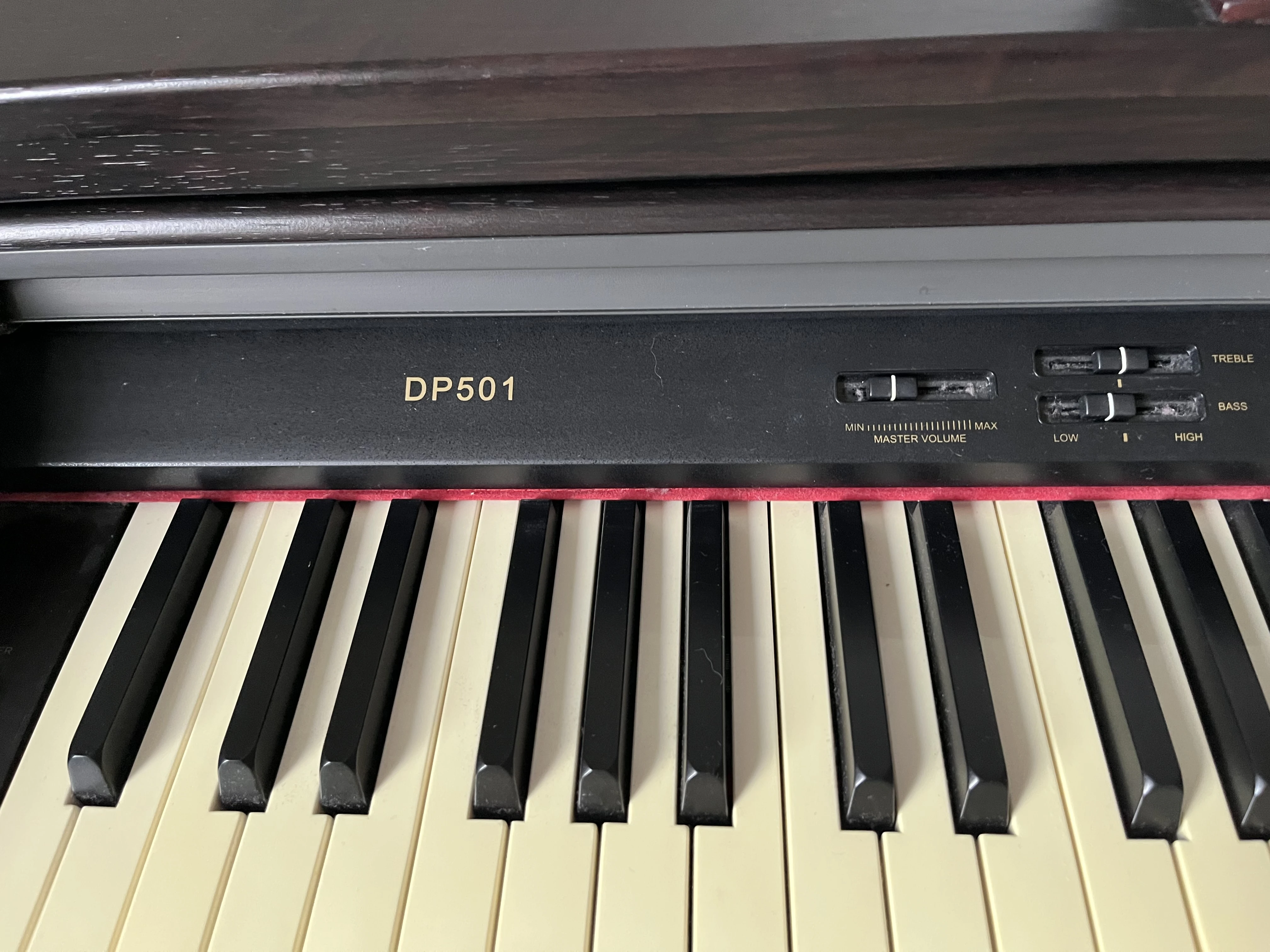 E Piano