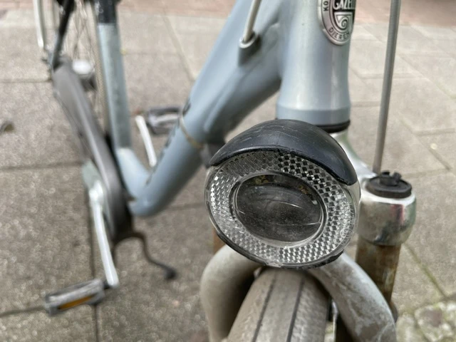 ständiges Licht vorne