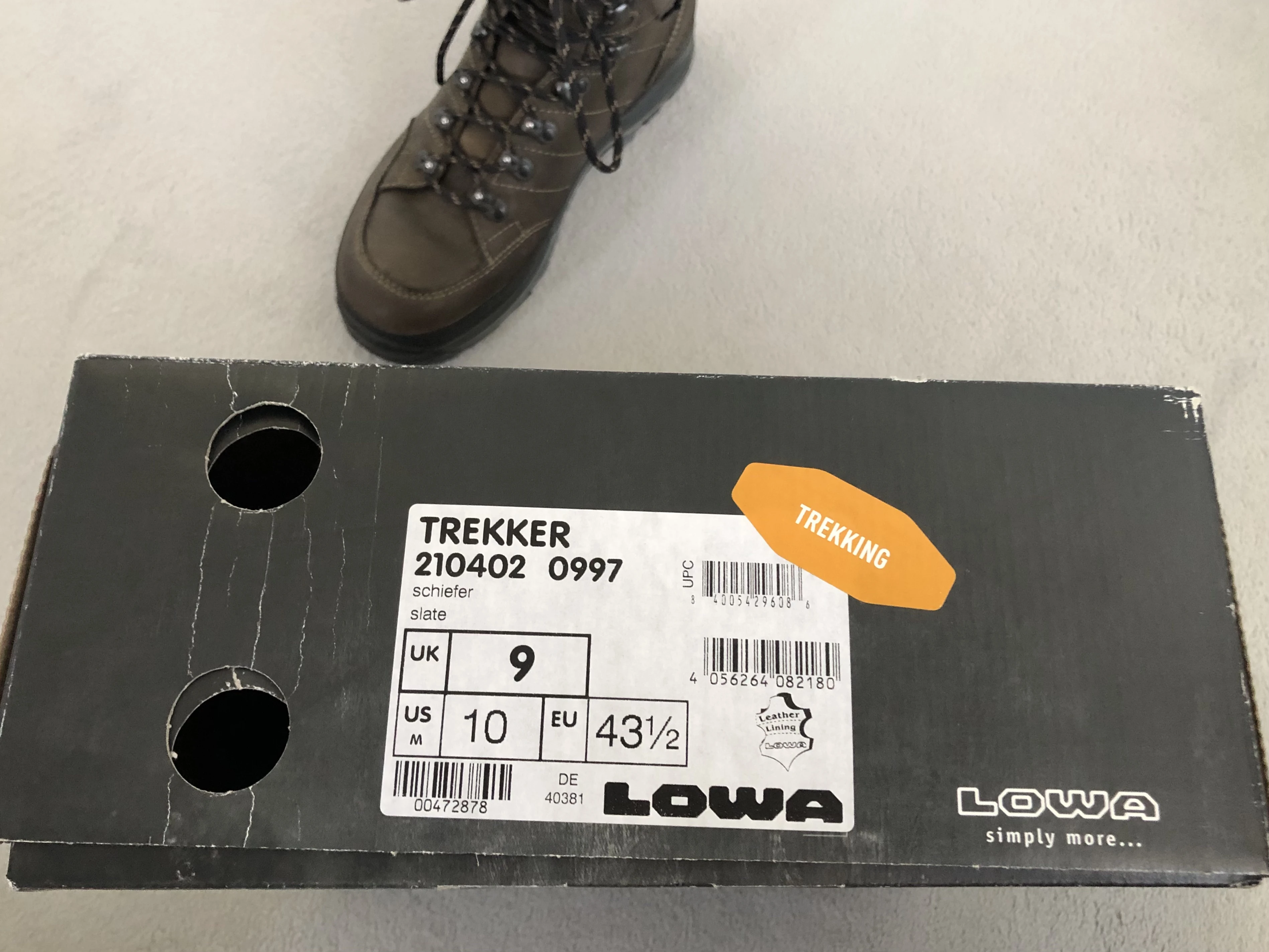 Lowa Wanderstiefel Originalkarton