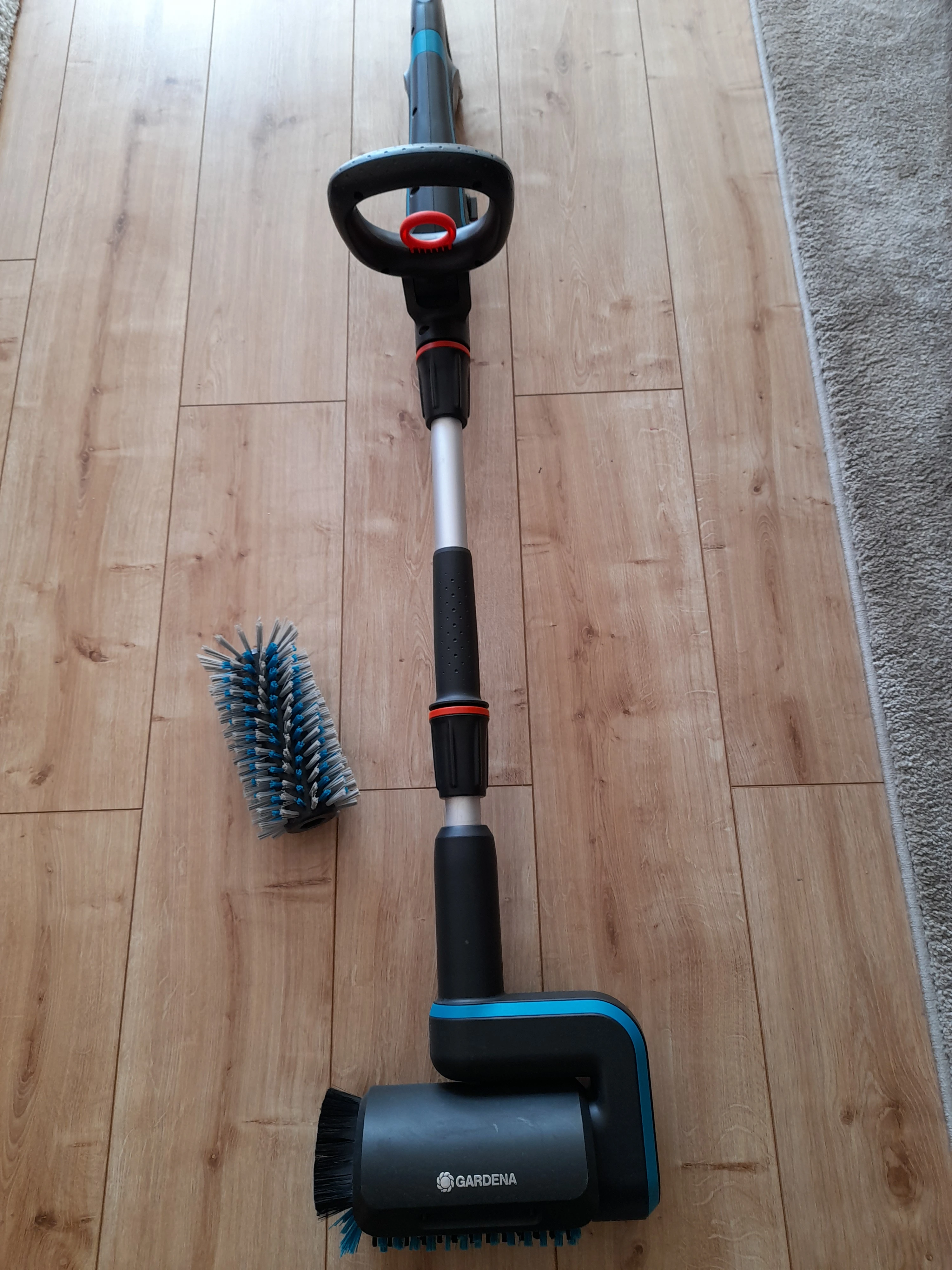 Brush und Bürste wie abgebildet - NEU - 