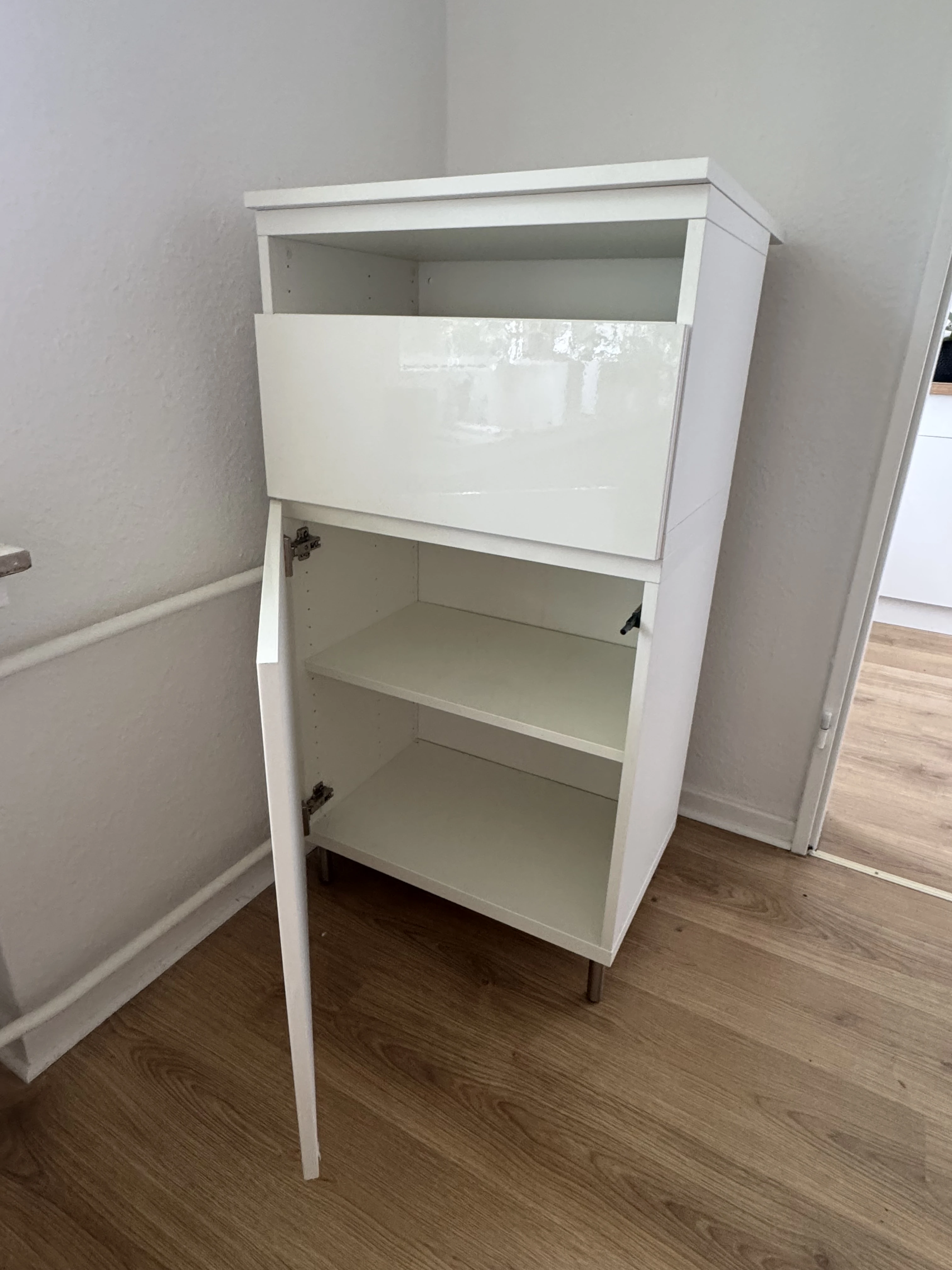 …mit Tür