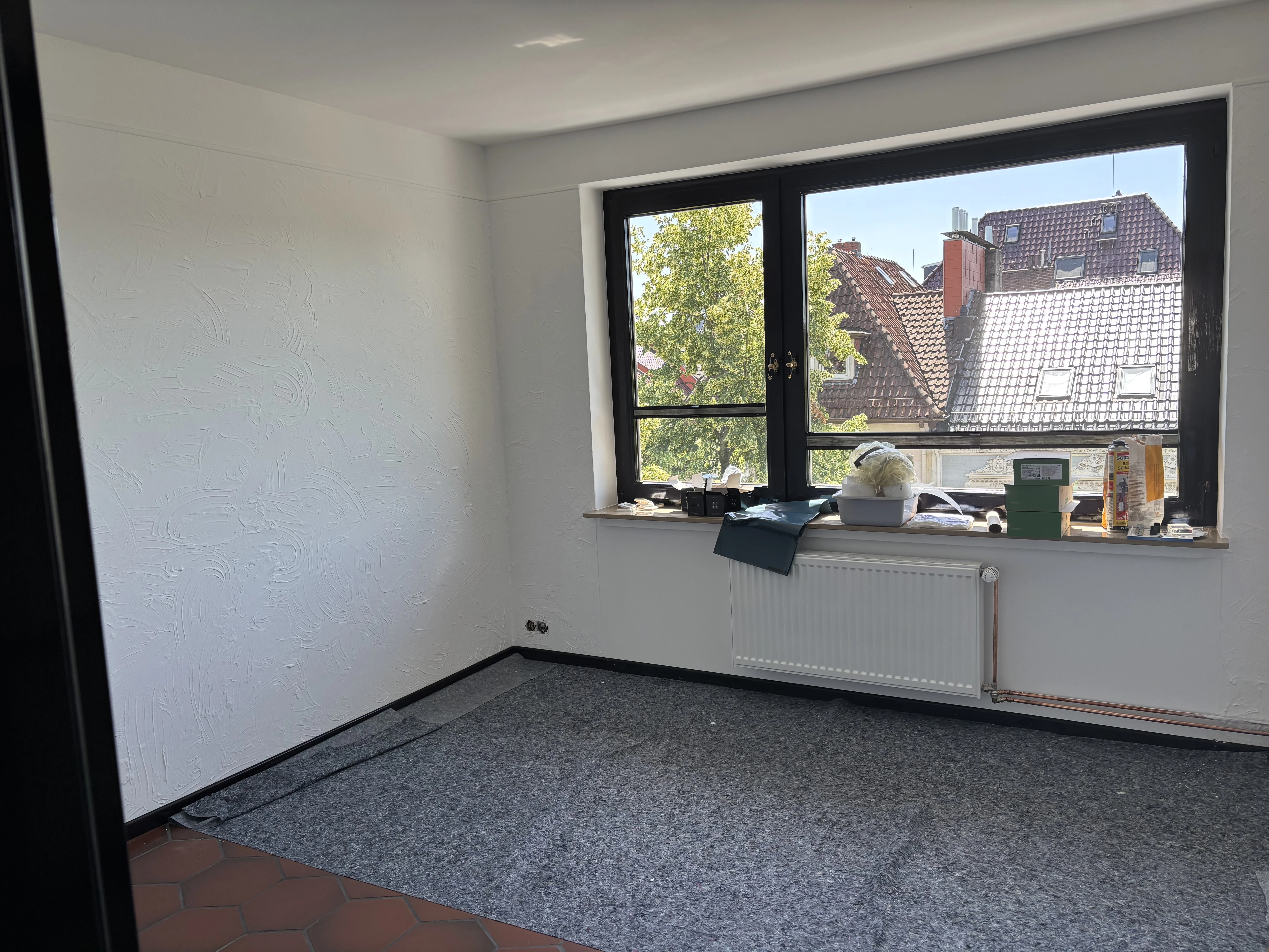 Zimmer neben Küche
