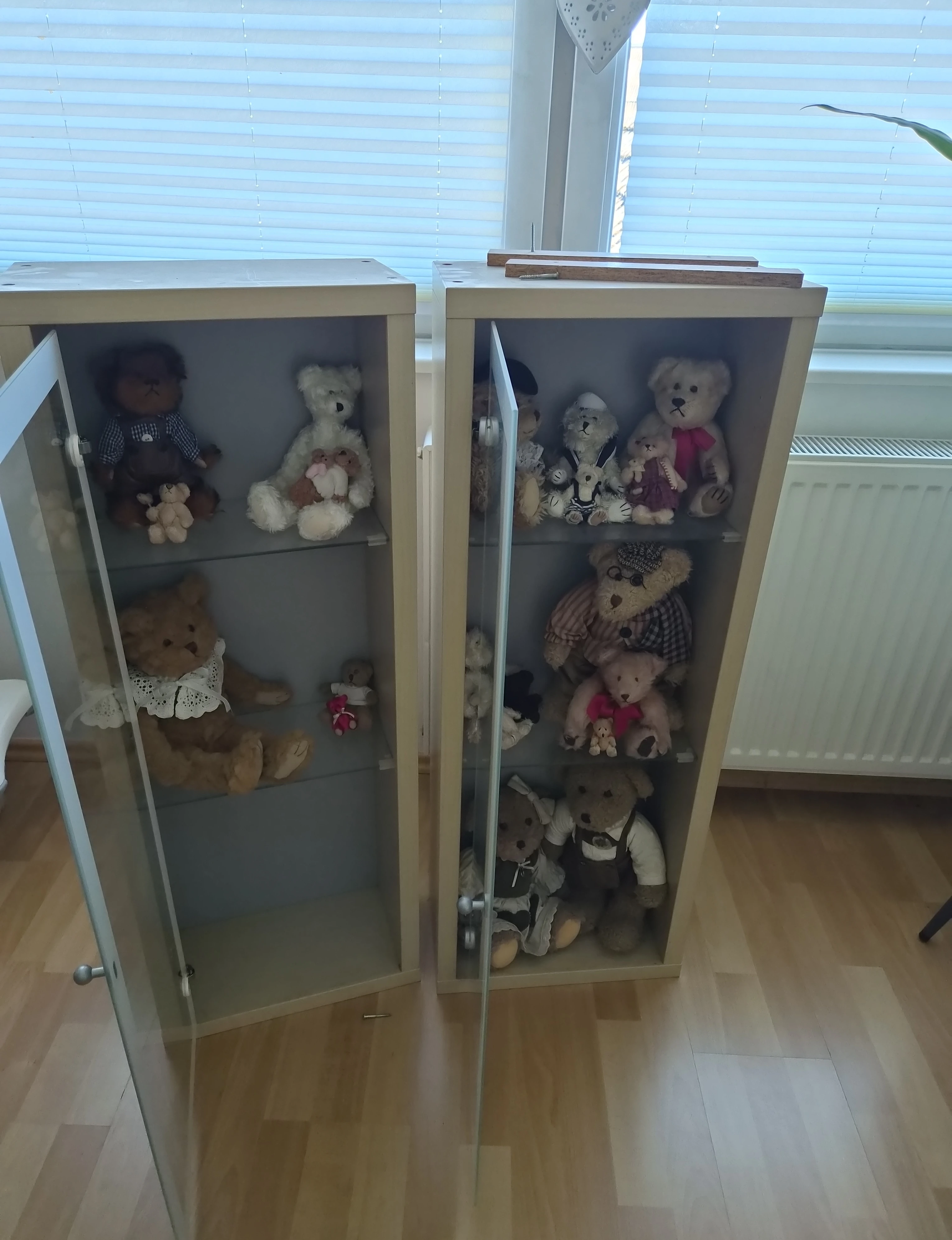 Ikea Vitrinen 