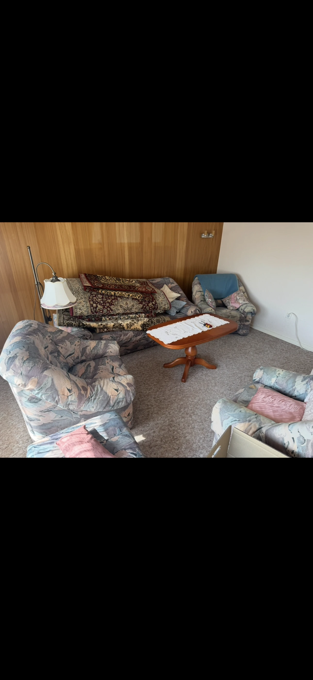 Sofa ist im sehr guten Zustand 