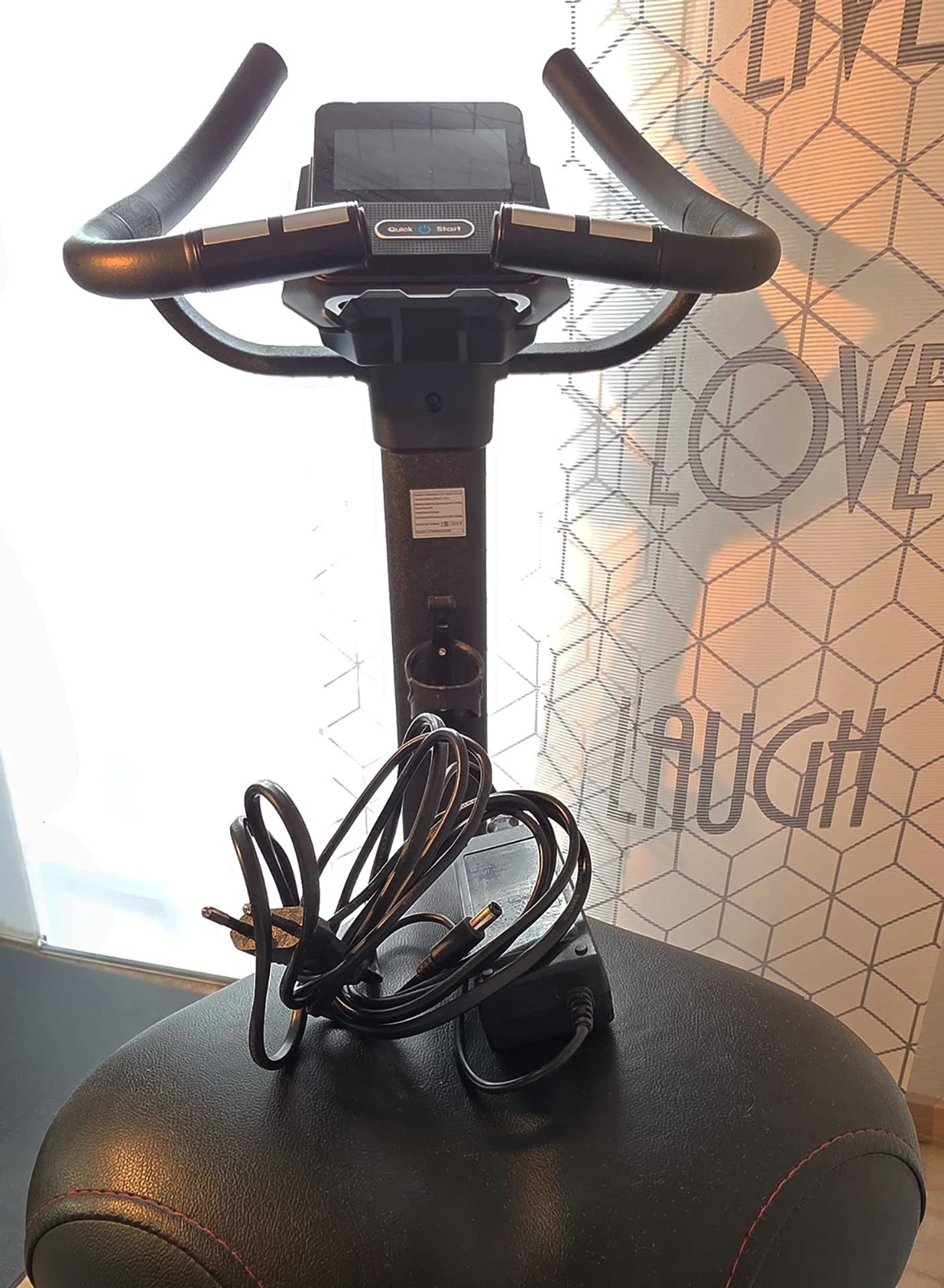 Ladekabel für das cardiostrong BX60 Ergometer