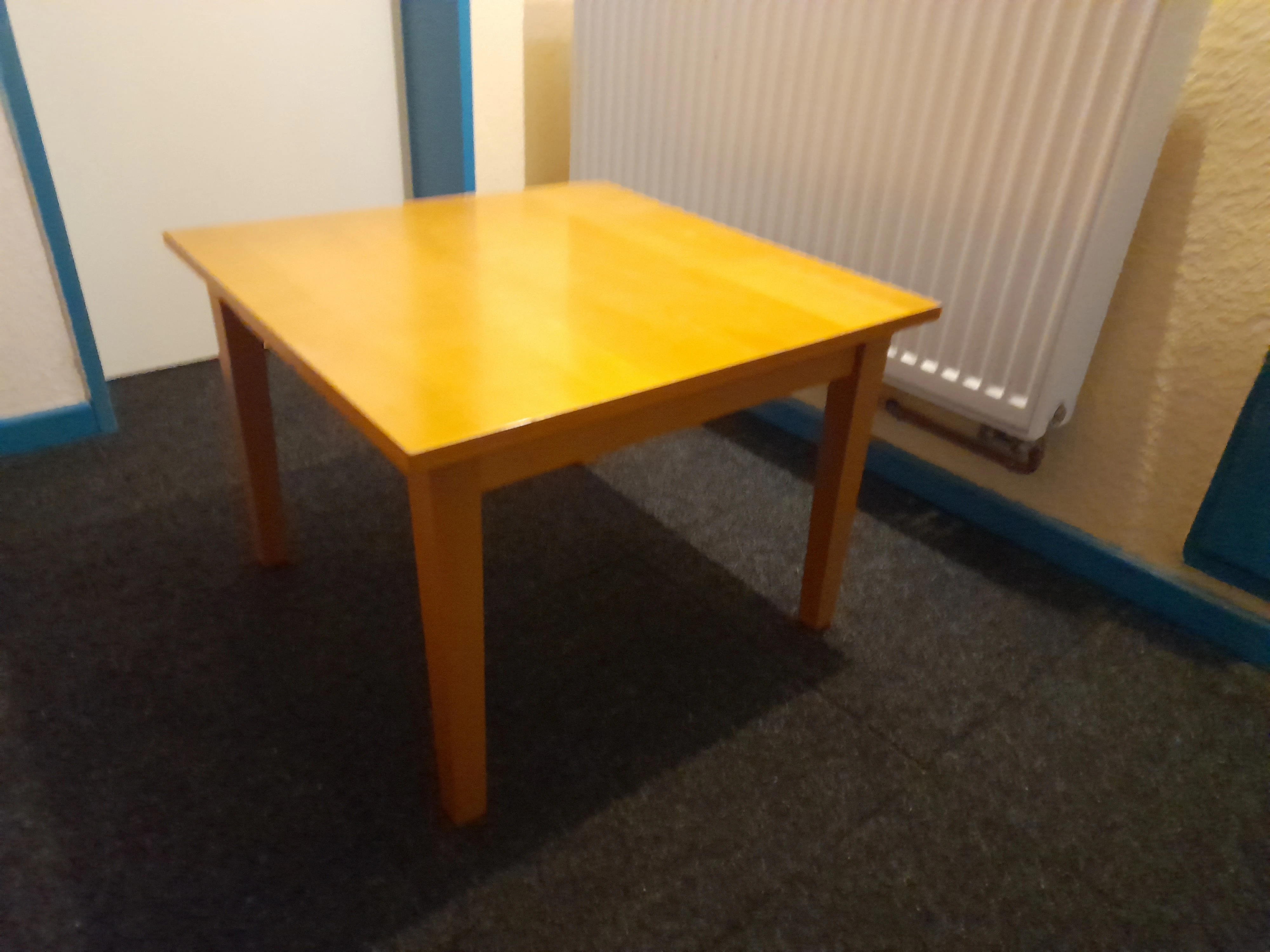 Tisch 62 x 62 x 45 cm