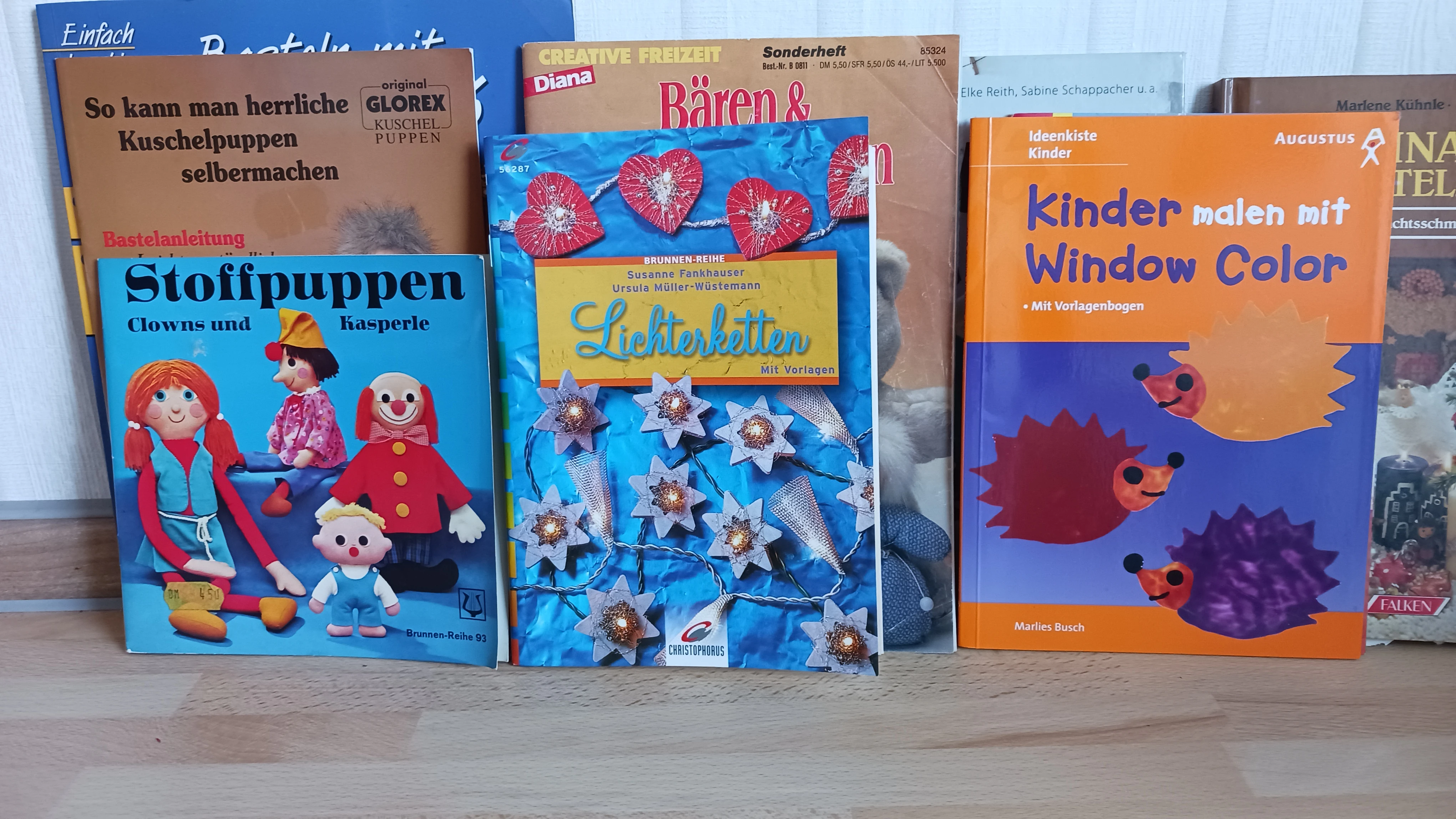 Bastelbüchersammlung