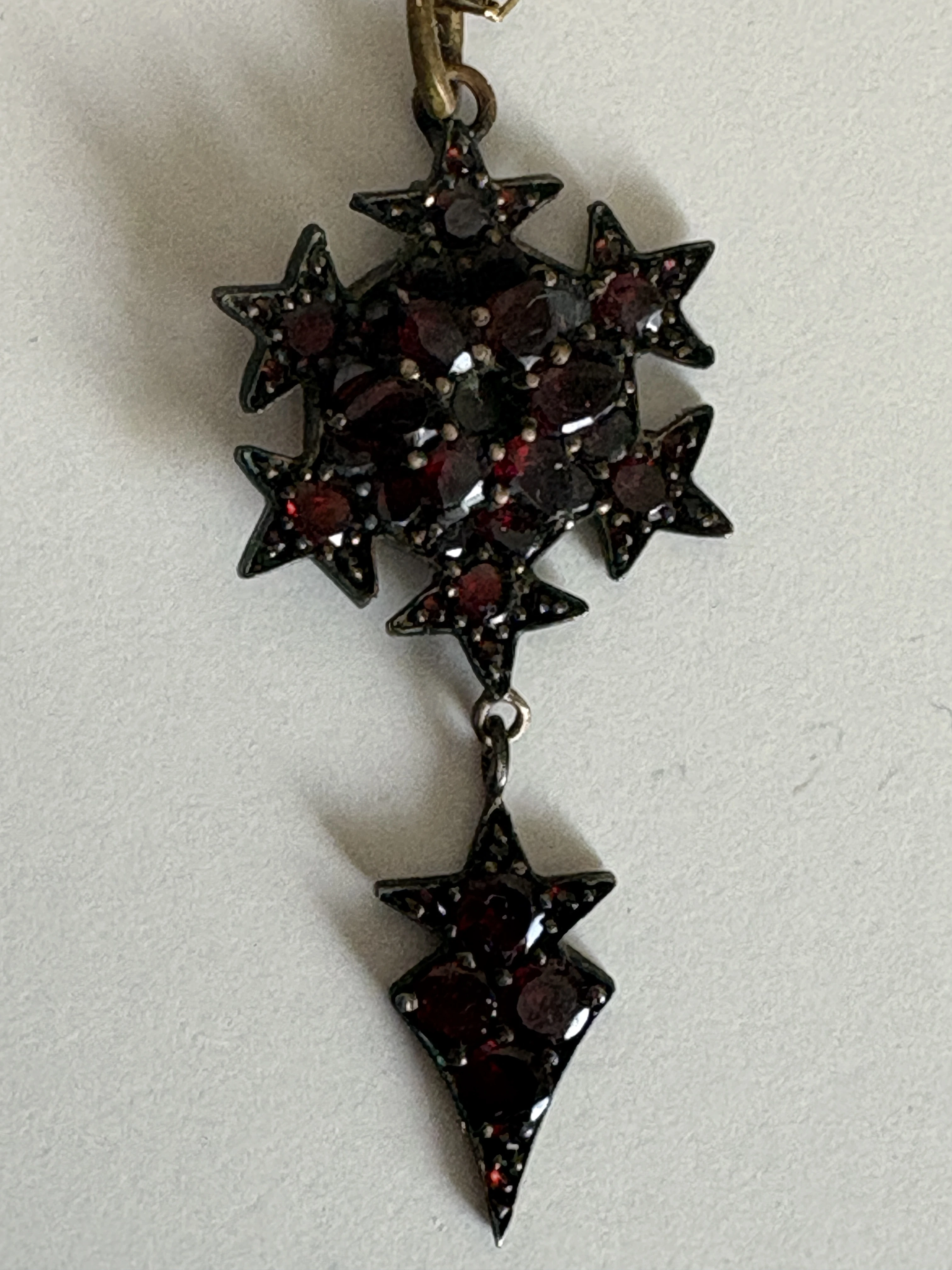 Viktorianische böhmische Granat-Medaillon