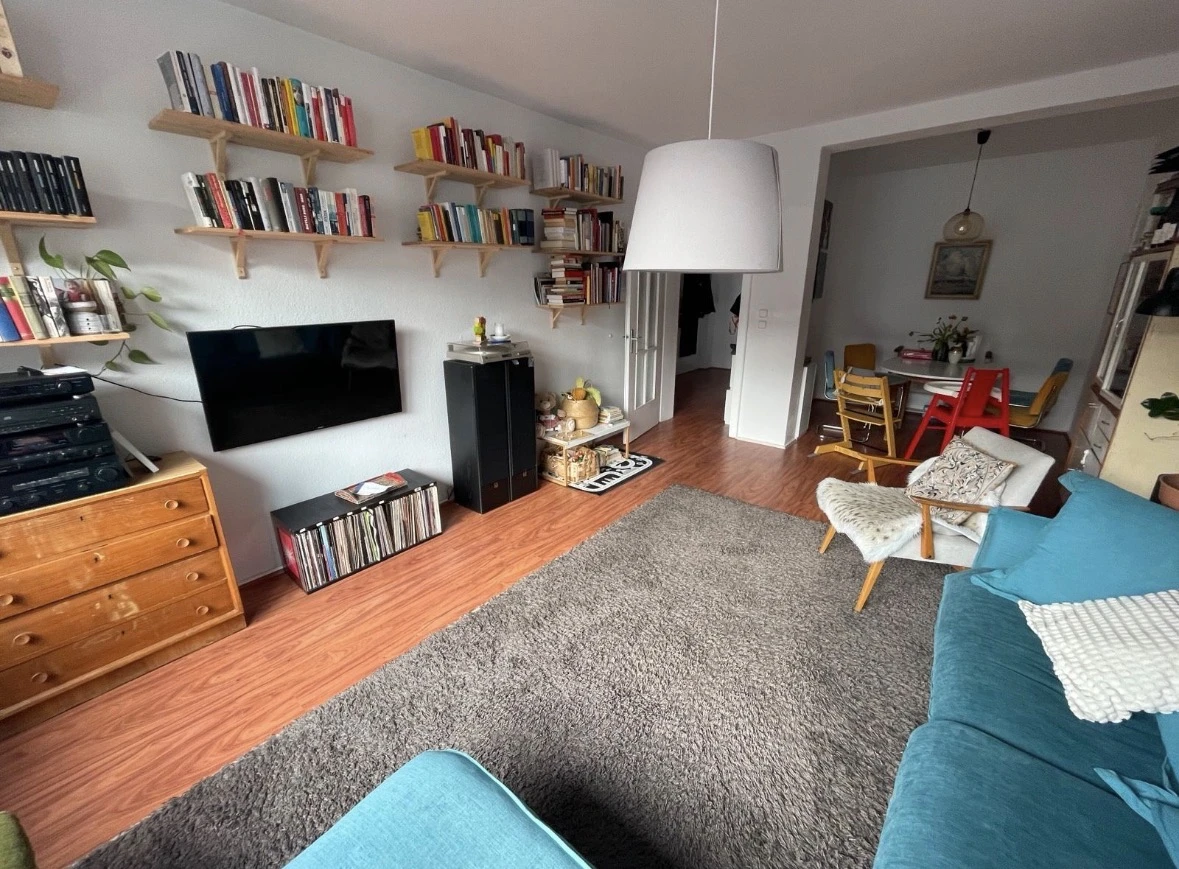 Wohnzimmer mit Essbereich