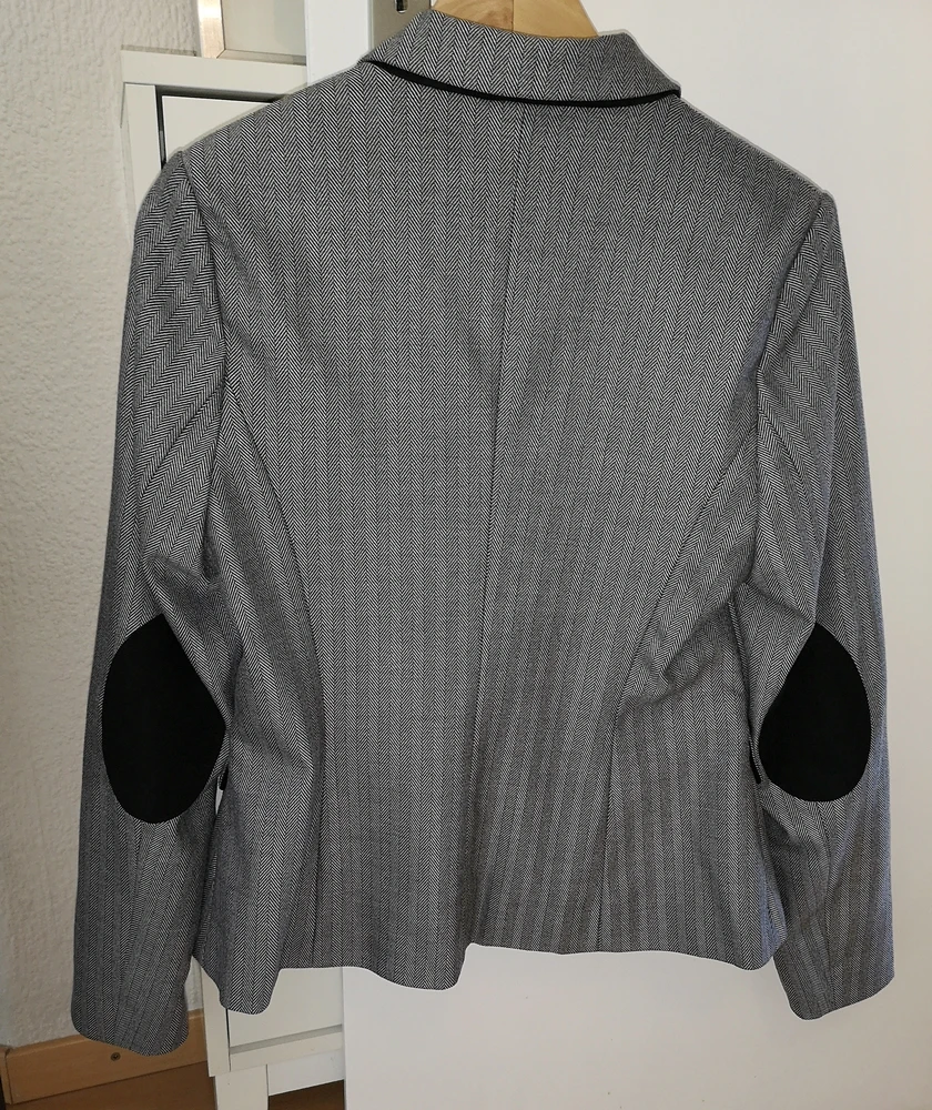 Blazer von hinten