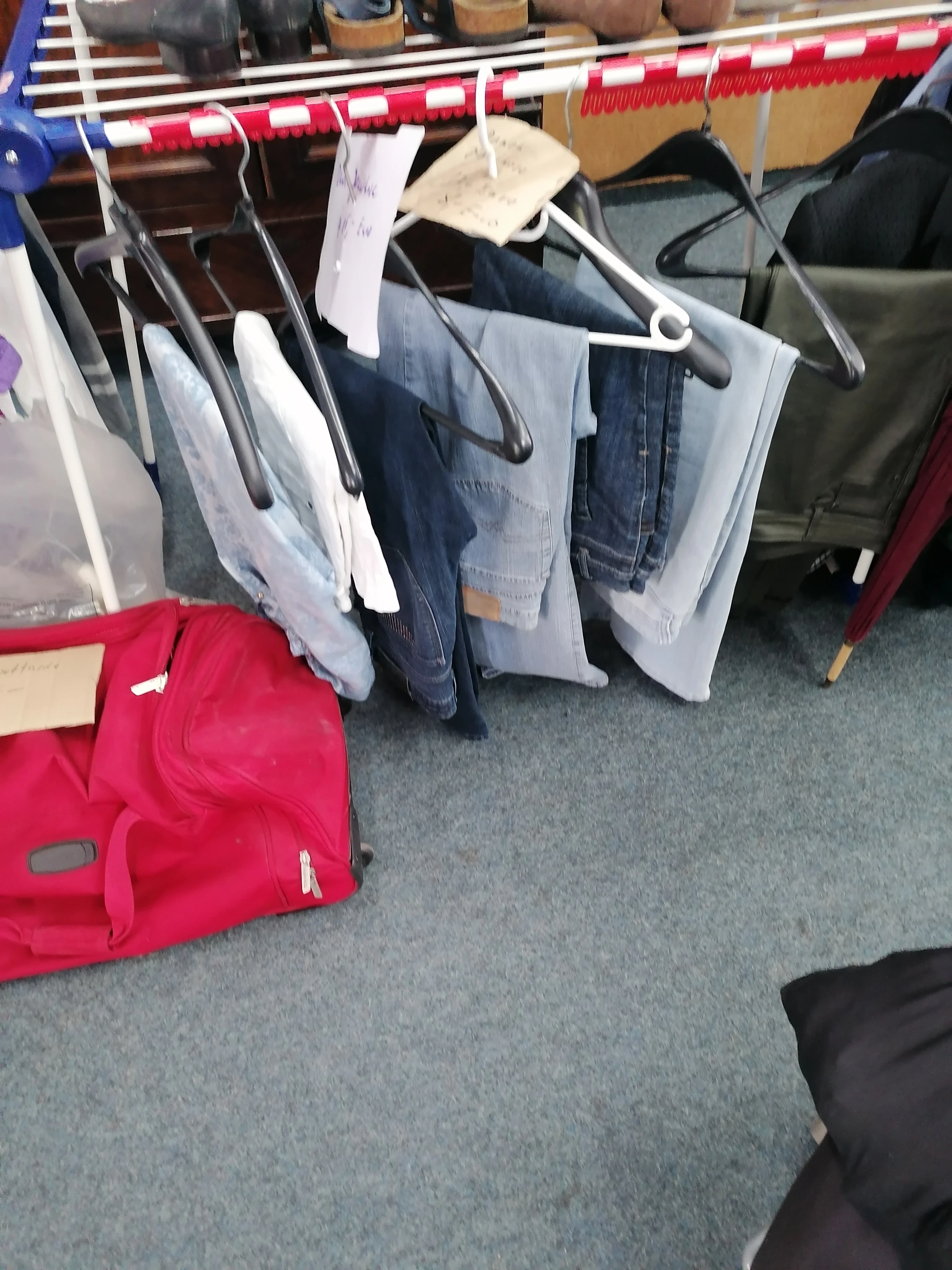 Tasche, Herrenhemden, Damenblusen 