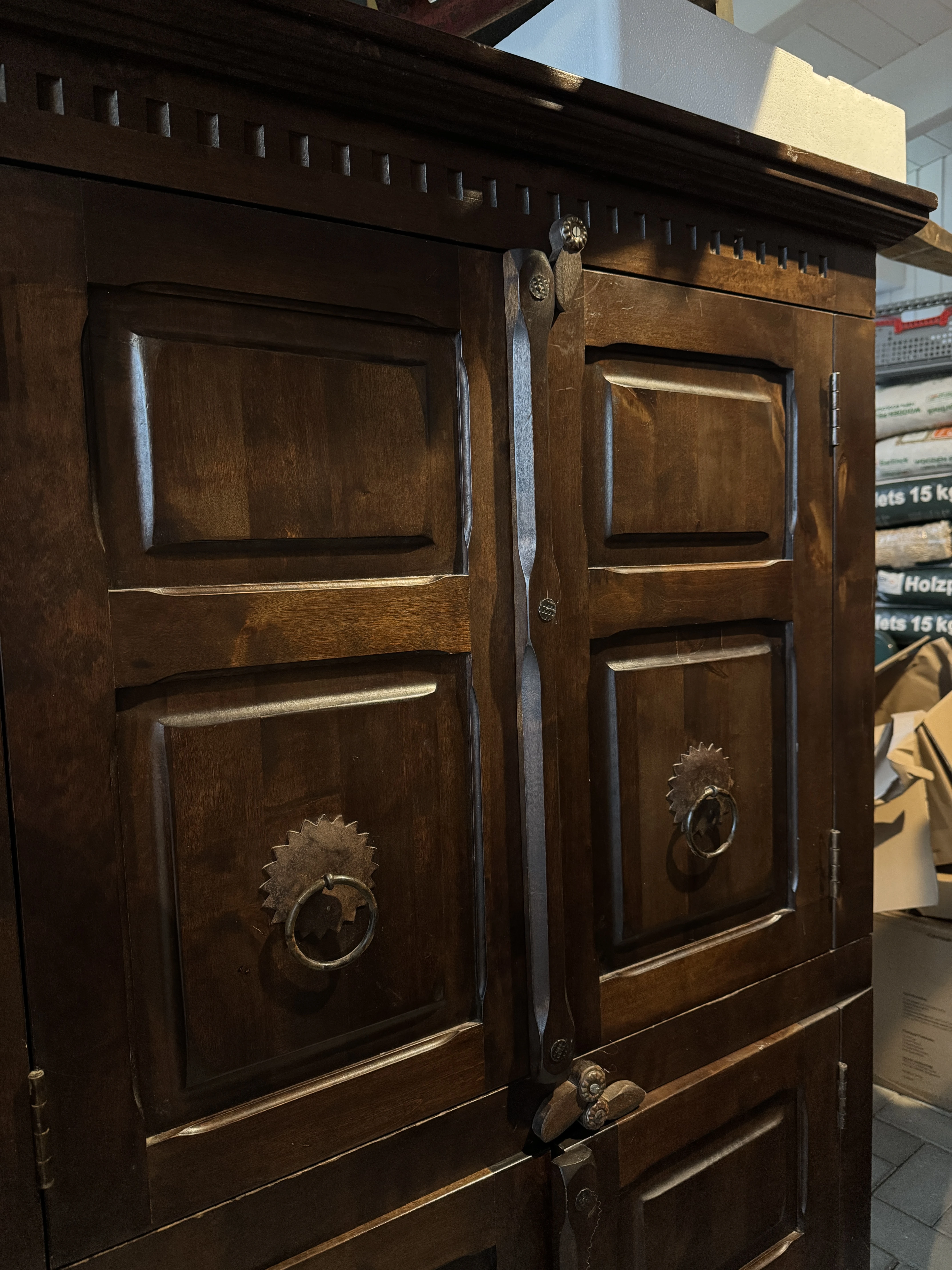 Schrank Außenansicht 2