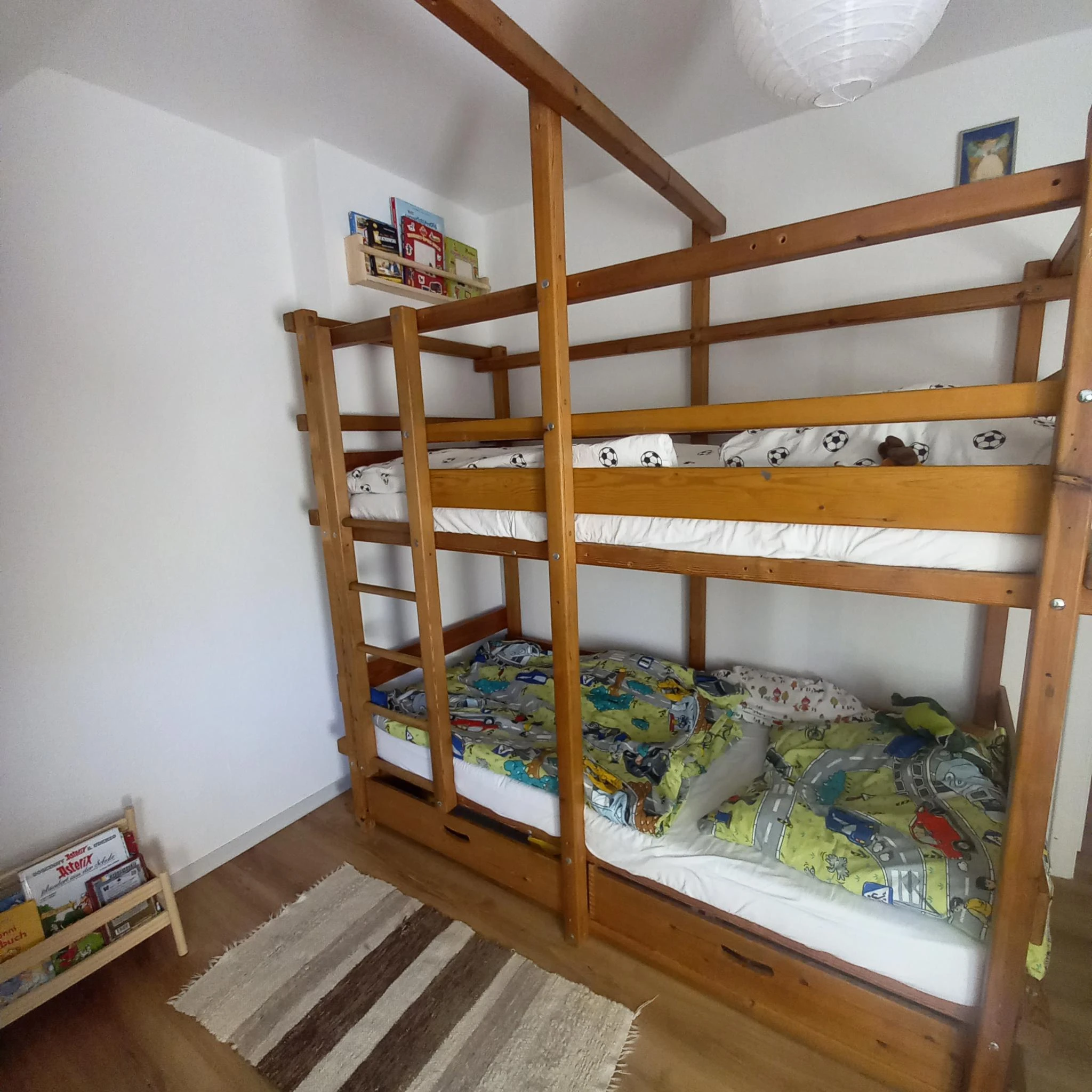 Kinderzimmer/Schlafzimmer 2