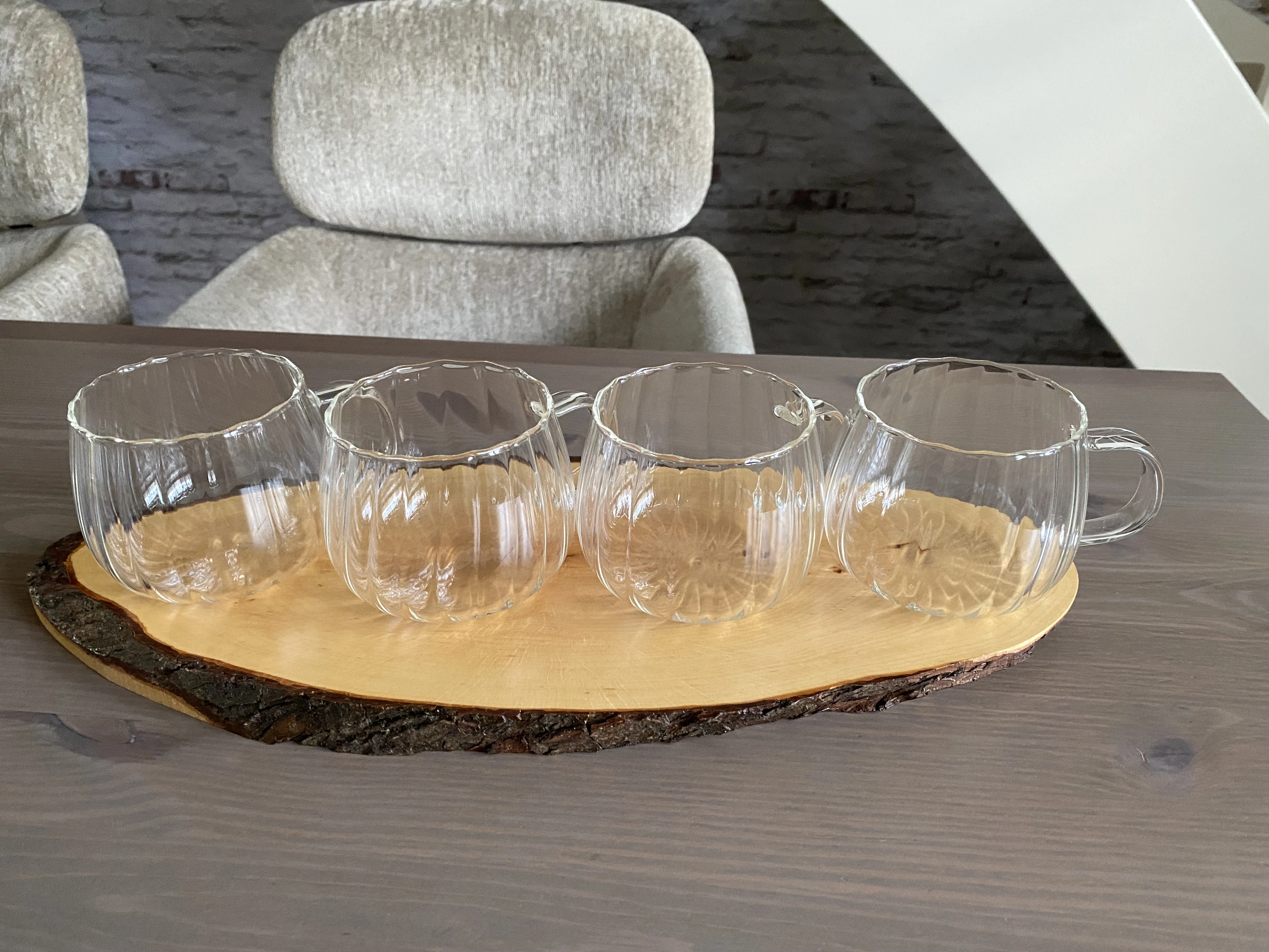 Vier Glastassen