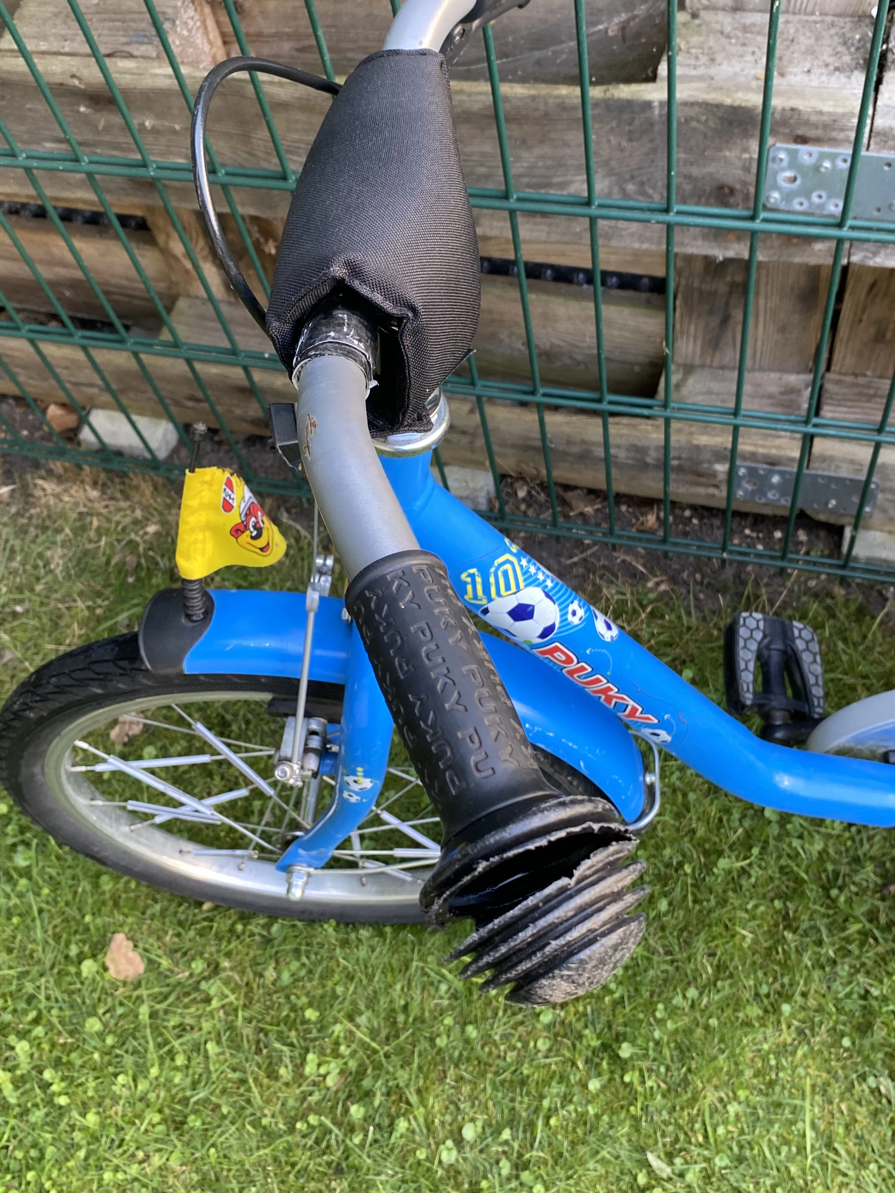 Griff ist etwas kaputt, leicht zu ersetzen! 