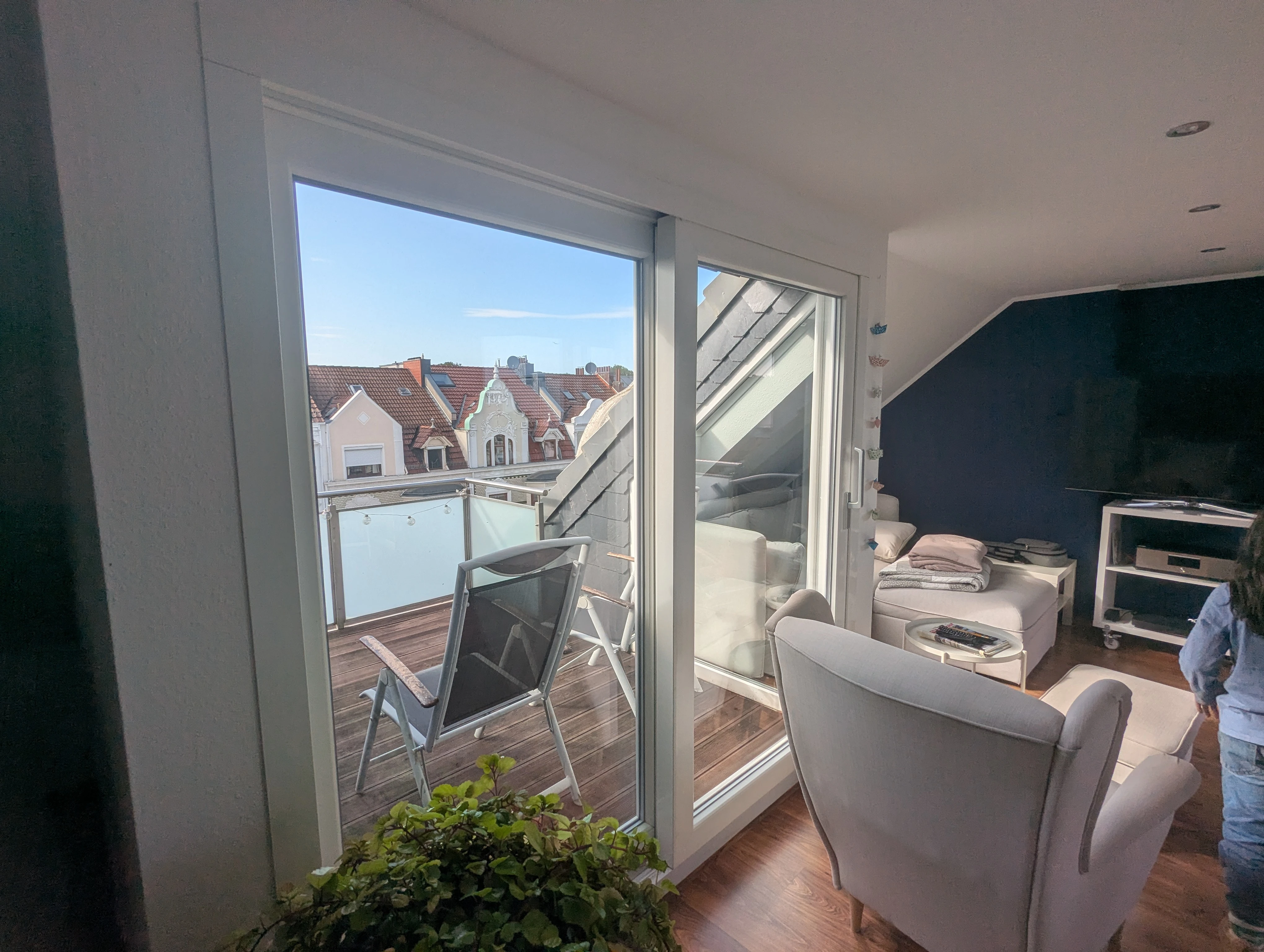 DG Loft mit Blick auf den kleinen Sonnenbalkon 