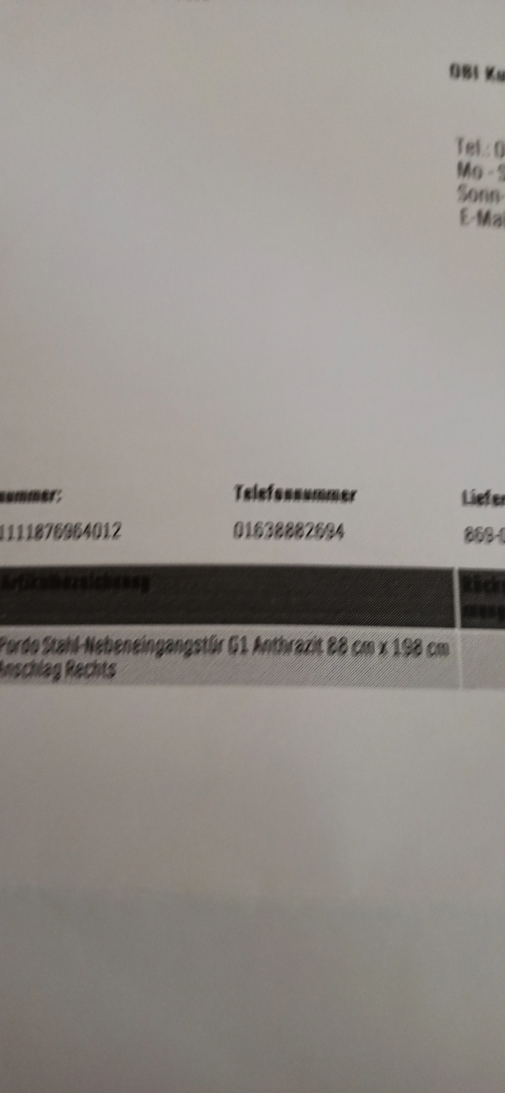 Maße: 88cm, 198cm.