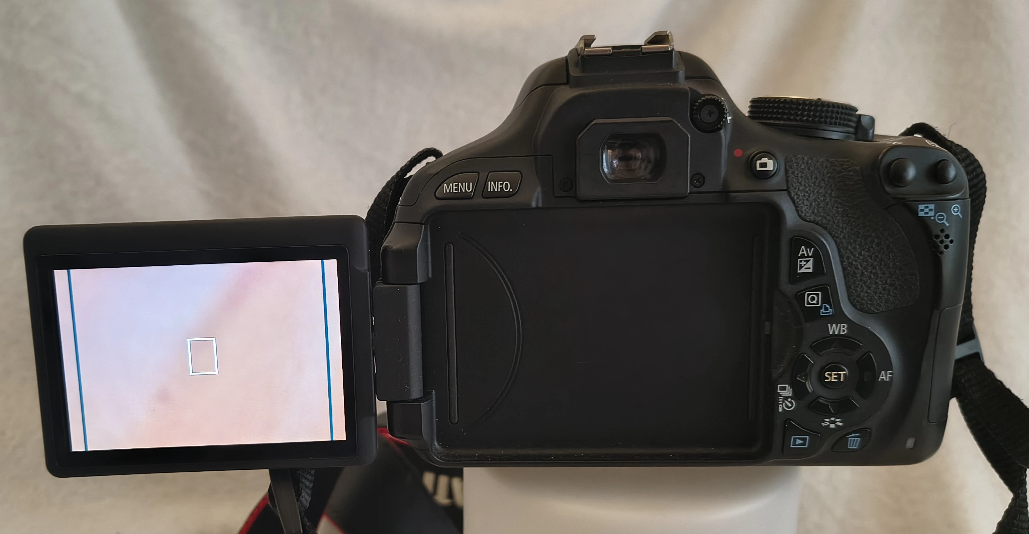 CANON EOS 600D