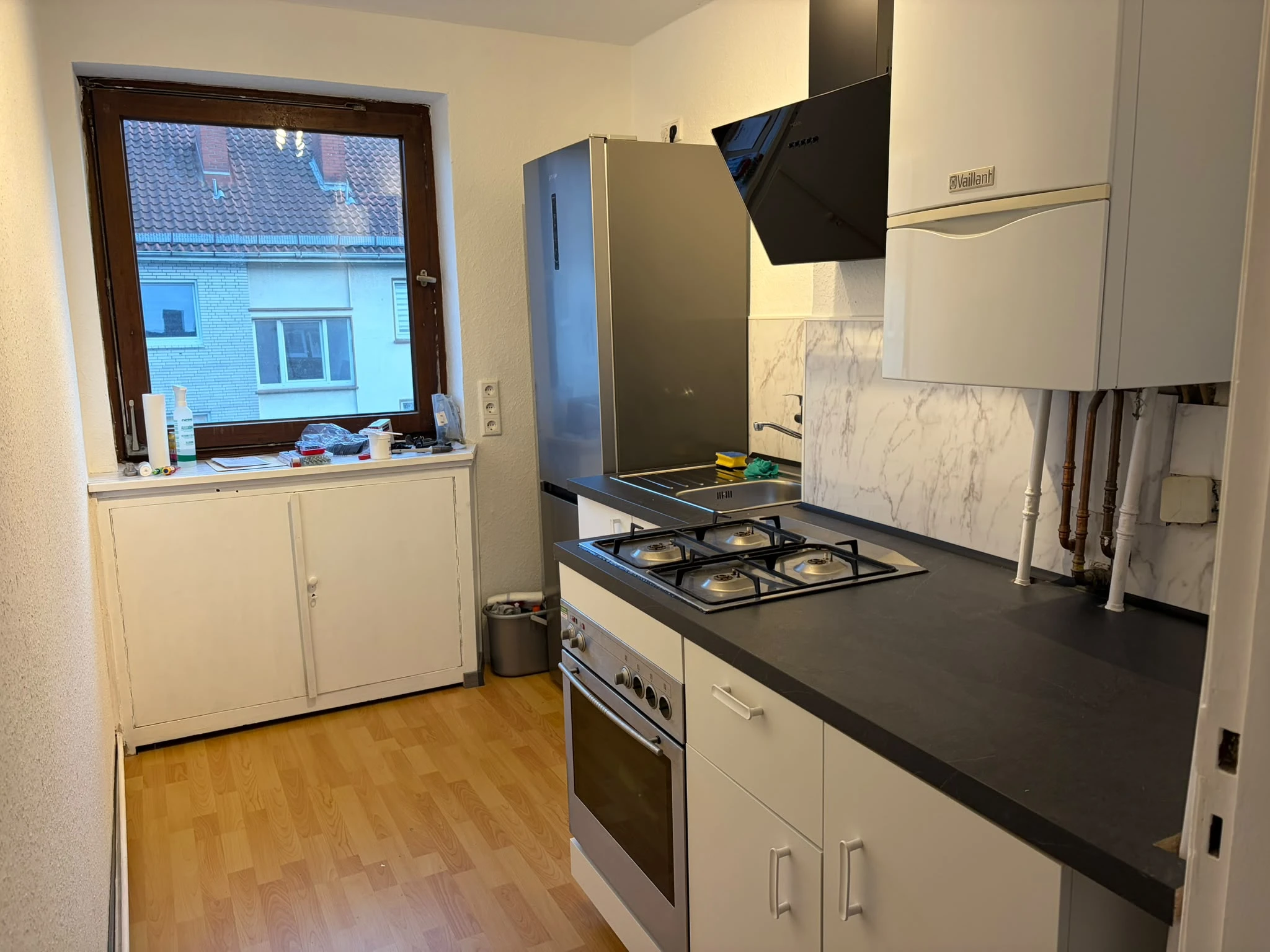 Fußboden und Wände neu gemacht 