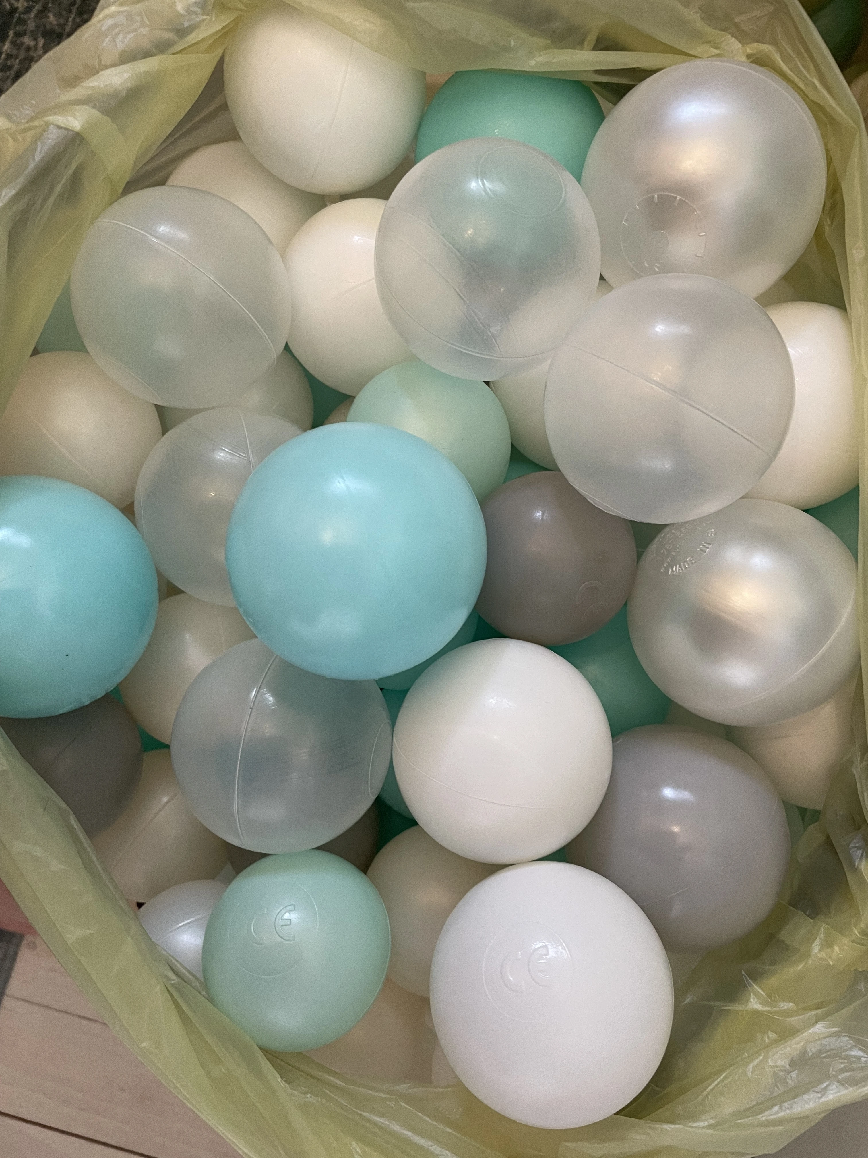 Bunte Mischung Weiß grau türkis Minze Pearl klar
