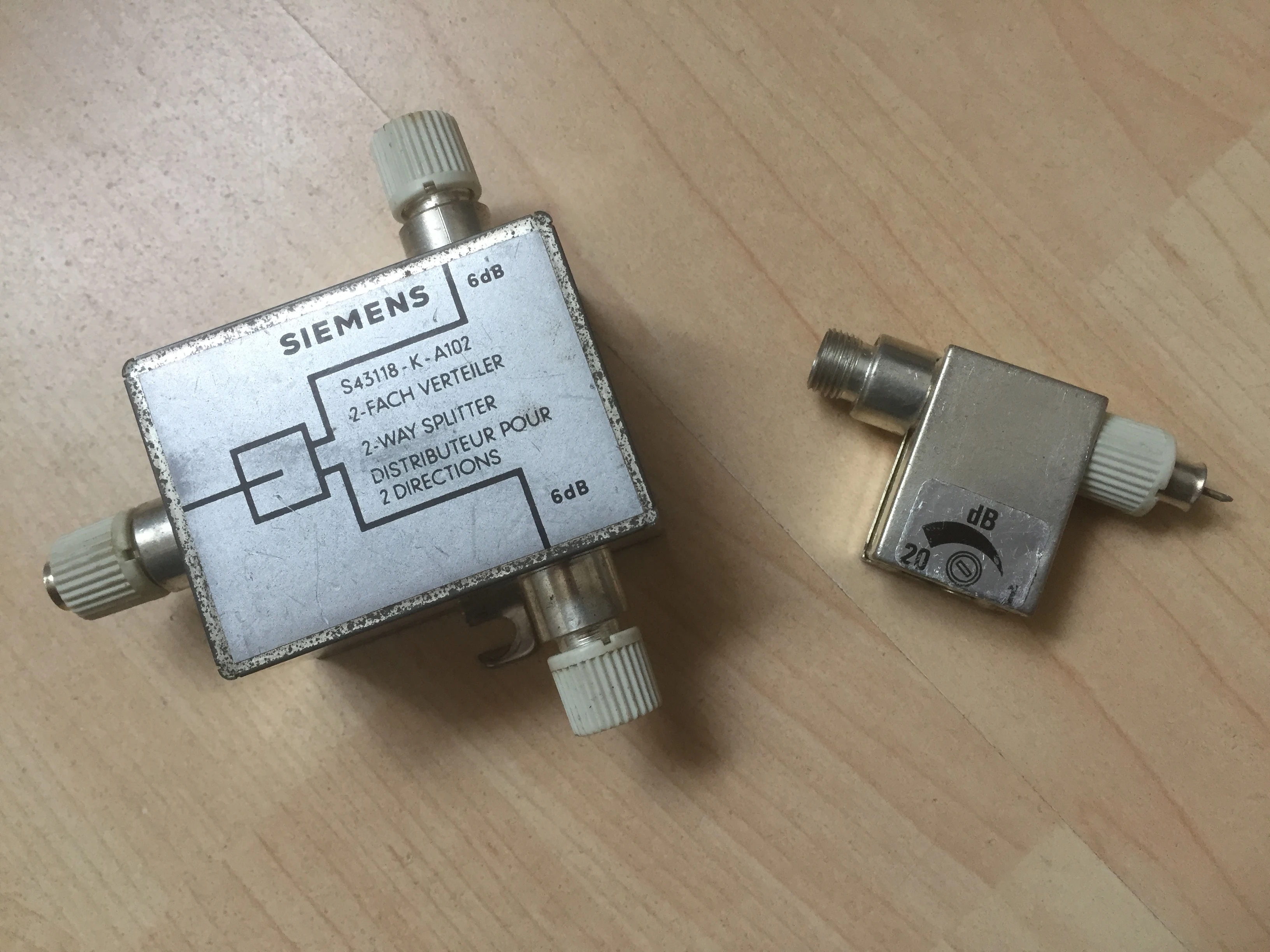 Siemens Antennen Dämpfungsregler/2-Fachverteiler 