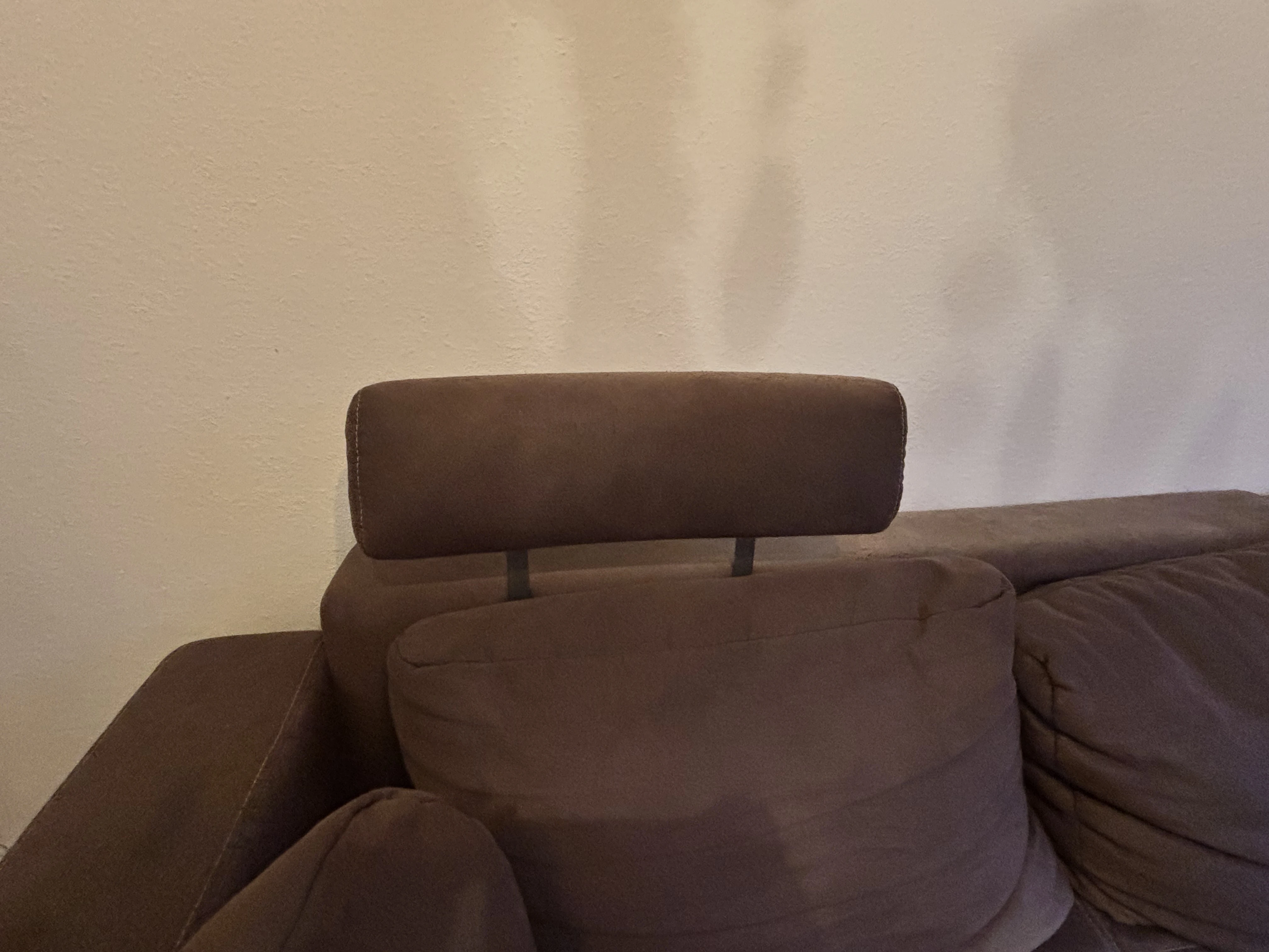 Lehne von dem Sofa