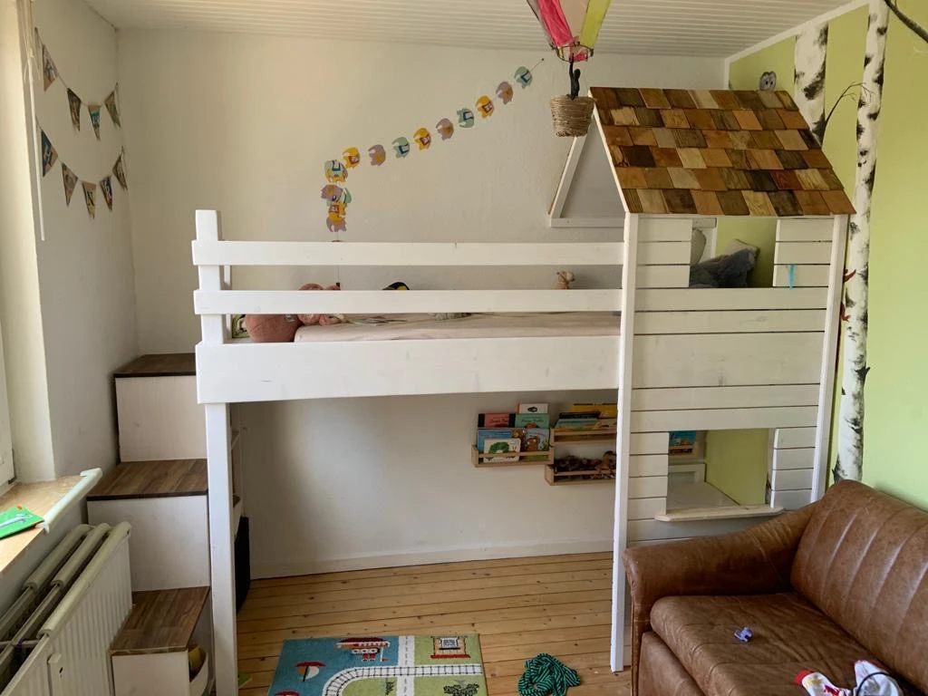 Kinderzimmer/Arbeitszimmer