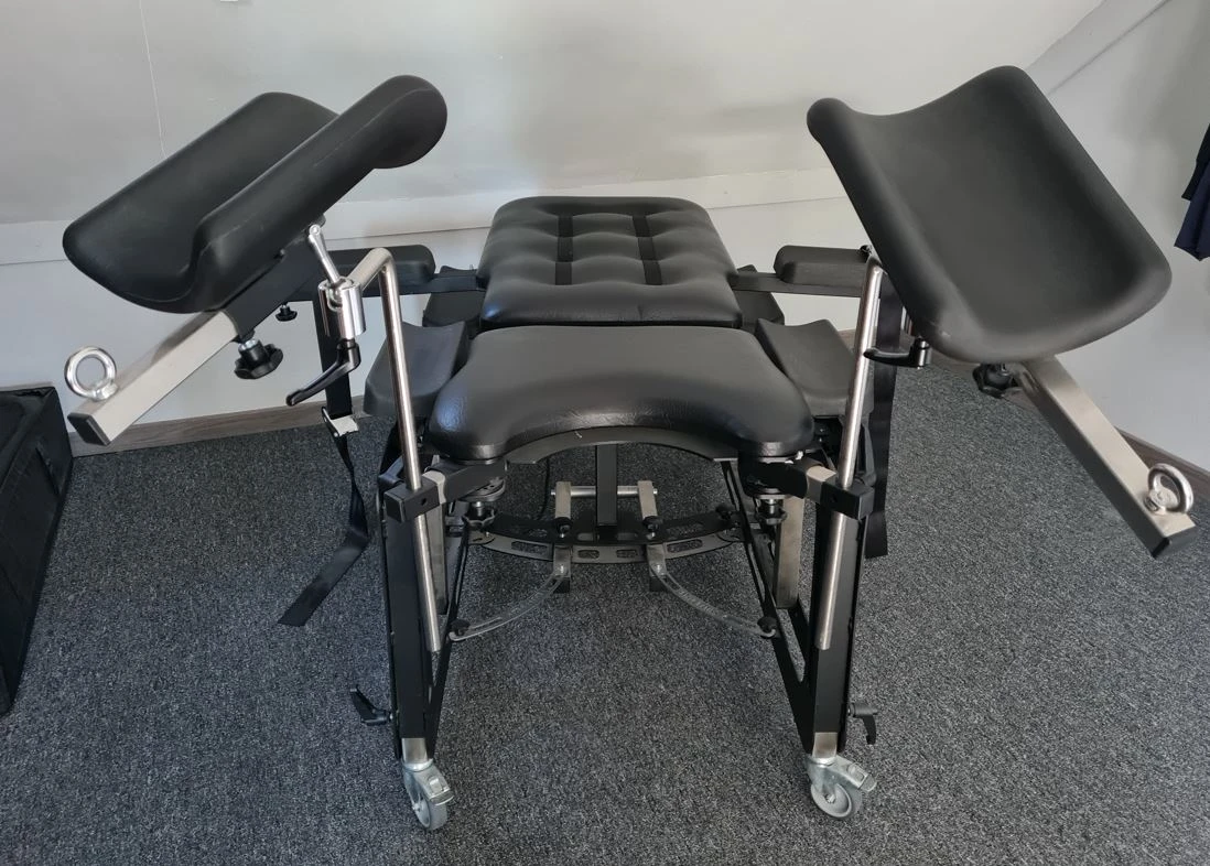 Mit Gyn-Stuhl-Modul