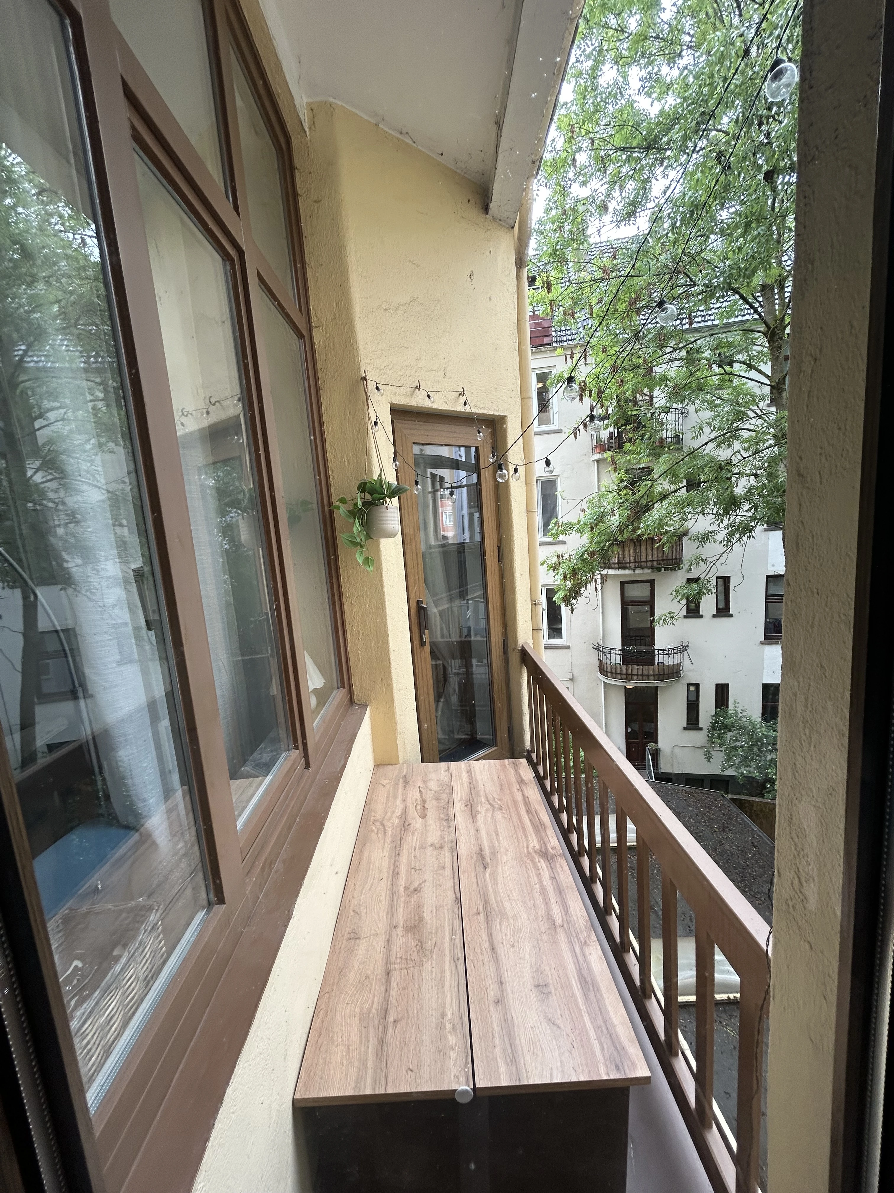Balkon 2, von Küche und kleinem Zimmer begehbar 