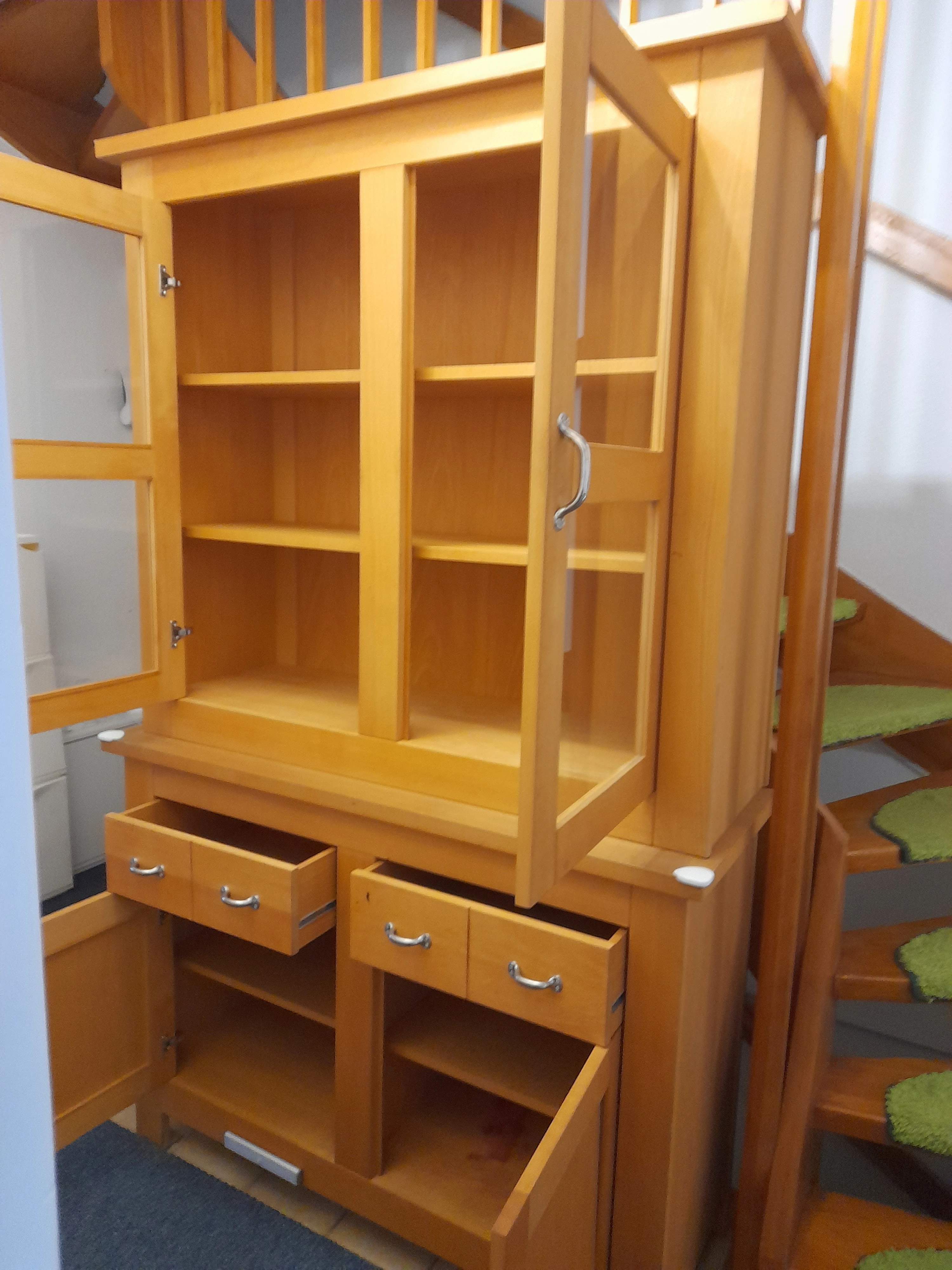 Schrank geöffnet