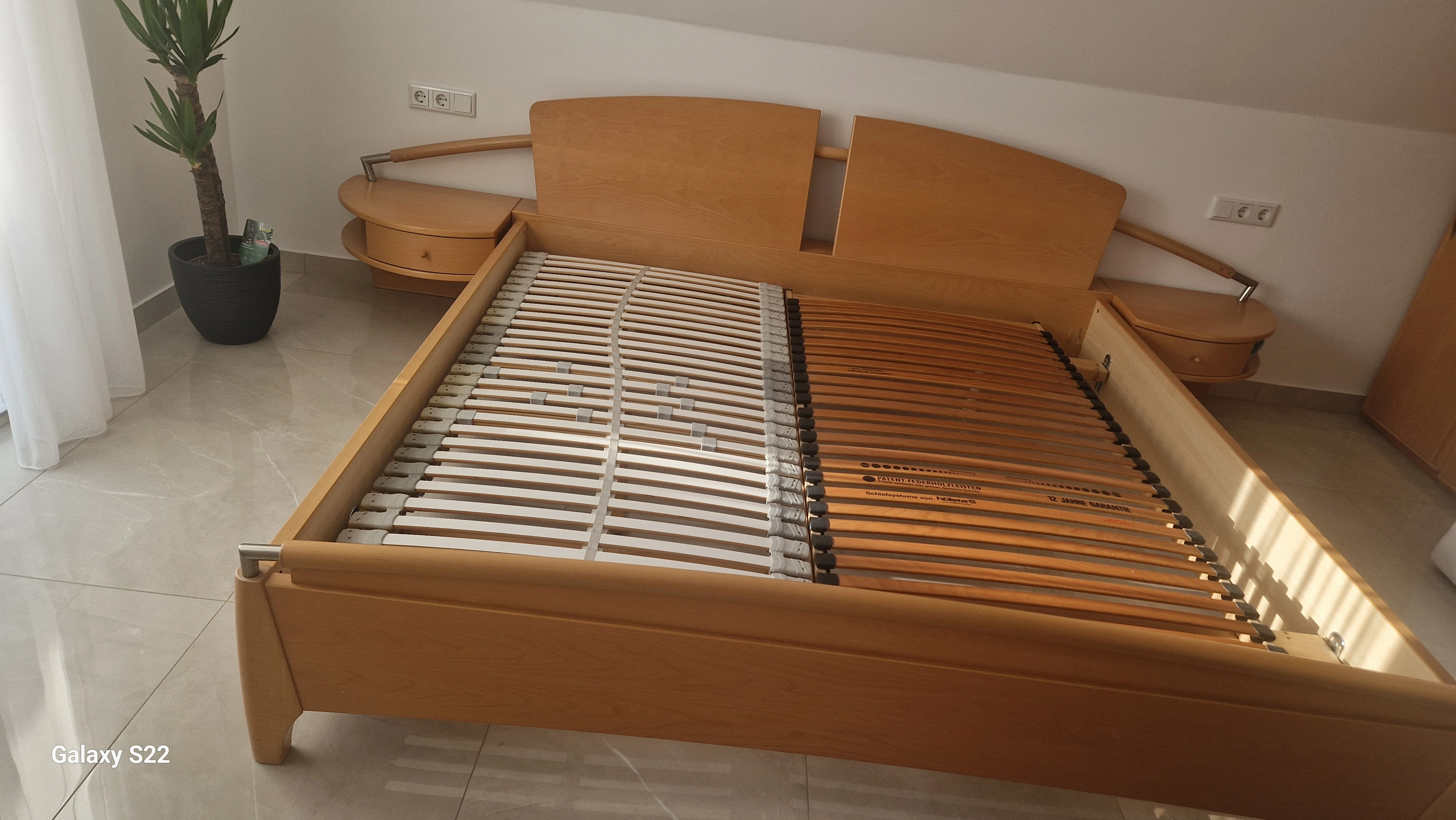 Massivholz Doppelbett 200x200 